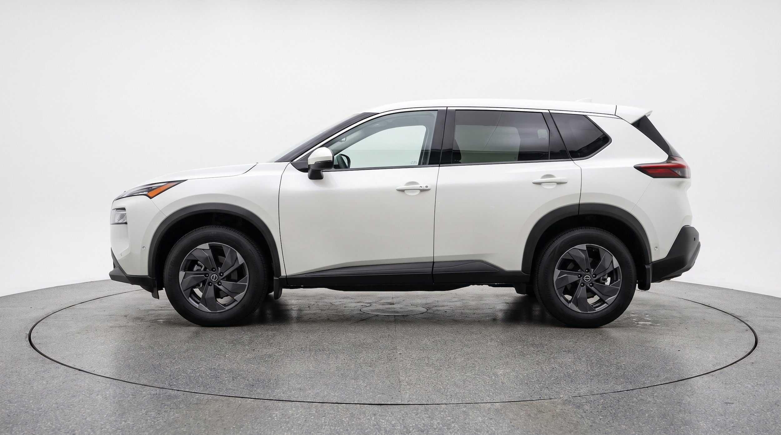 Thumbnail: 2025 Nissan Rogue - 5