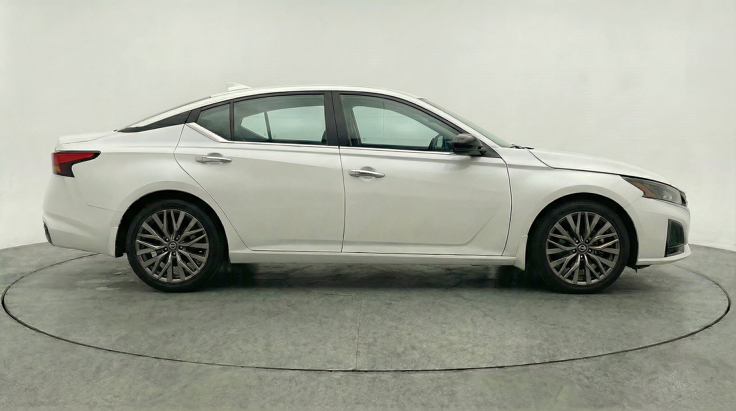 Thumbnail: 2025 Nissan Altima - 11