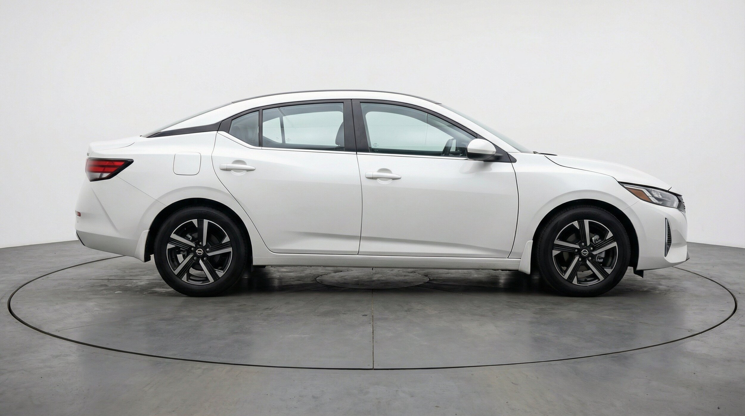 Thumbnail: 2025 Nissan Sentra - 11