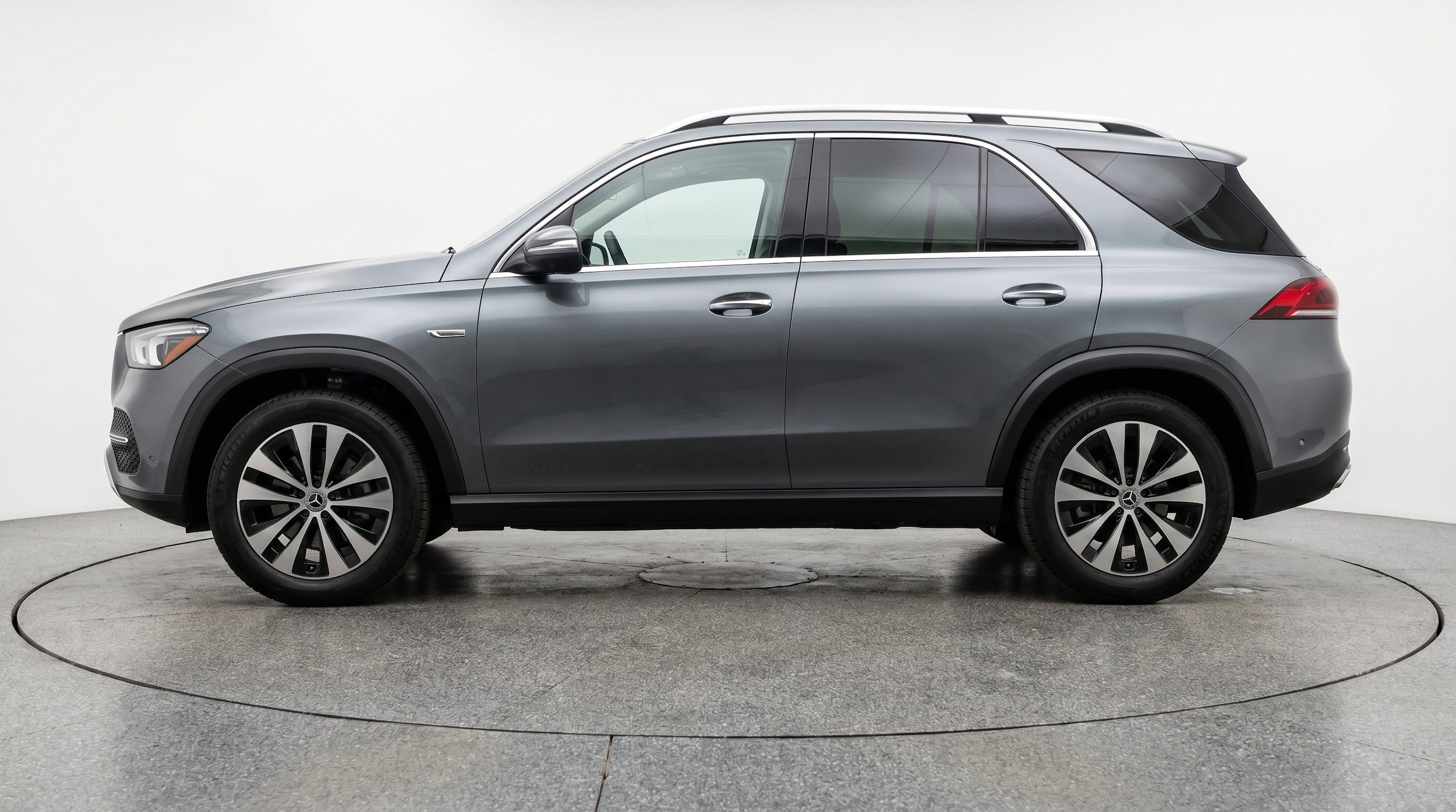 Thumbnail: 2026 Mercedes-Benz GLE - 5