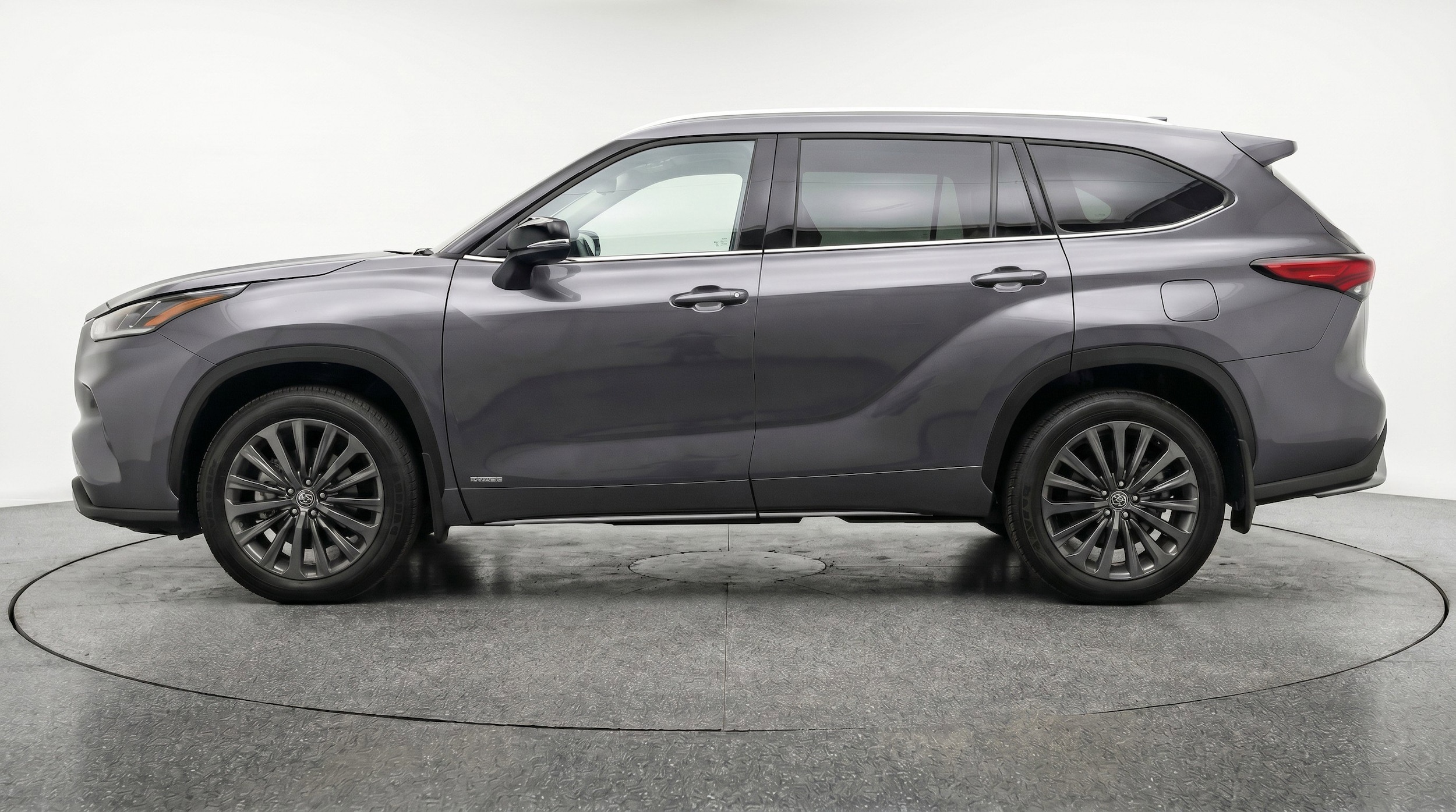 Thumbnail: 2025 Toyota Highlander - 5