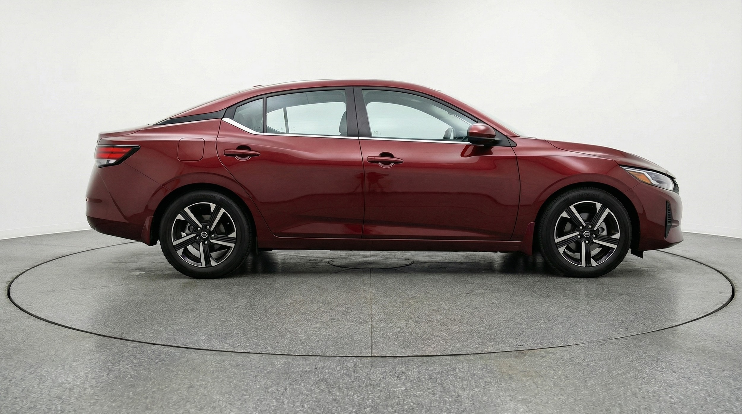 Thumbnail: 2025 Nissan Sentra - 8