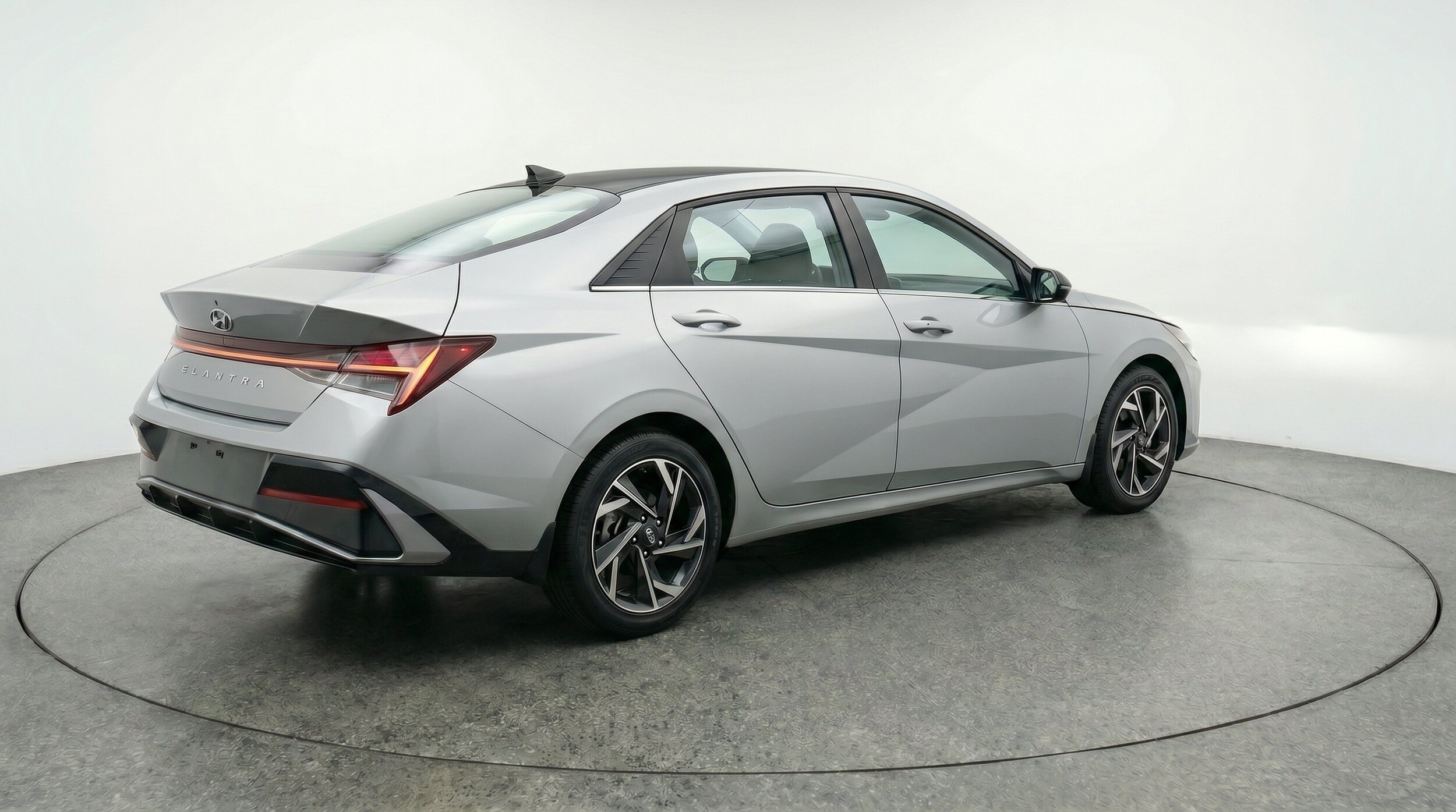 Thumbnail: 2025 Hyundai Elantra - 9