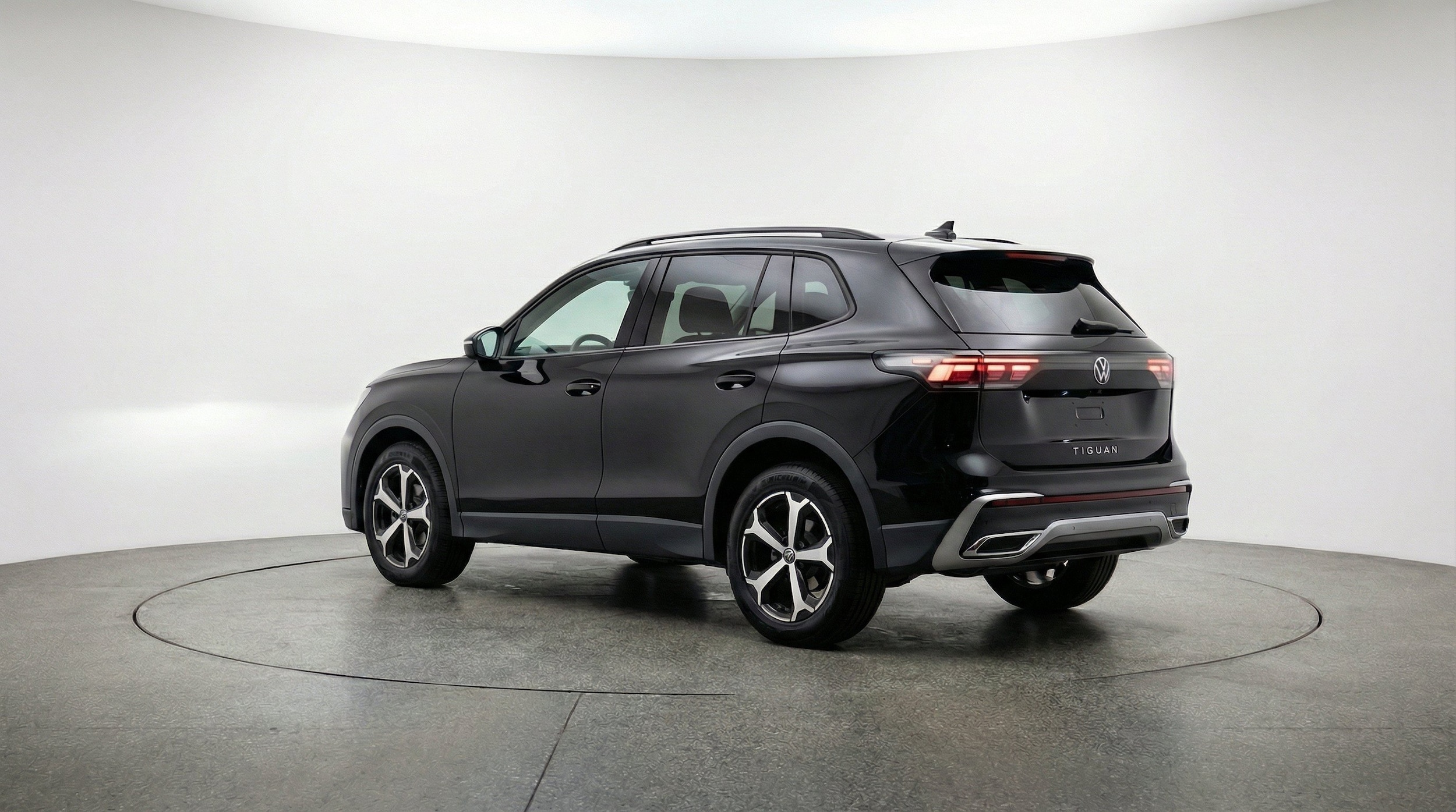 Thumbnail: 2026 Volkswagen Tiguan - 6