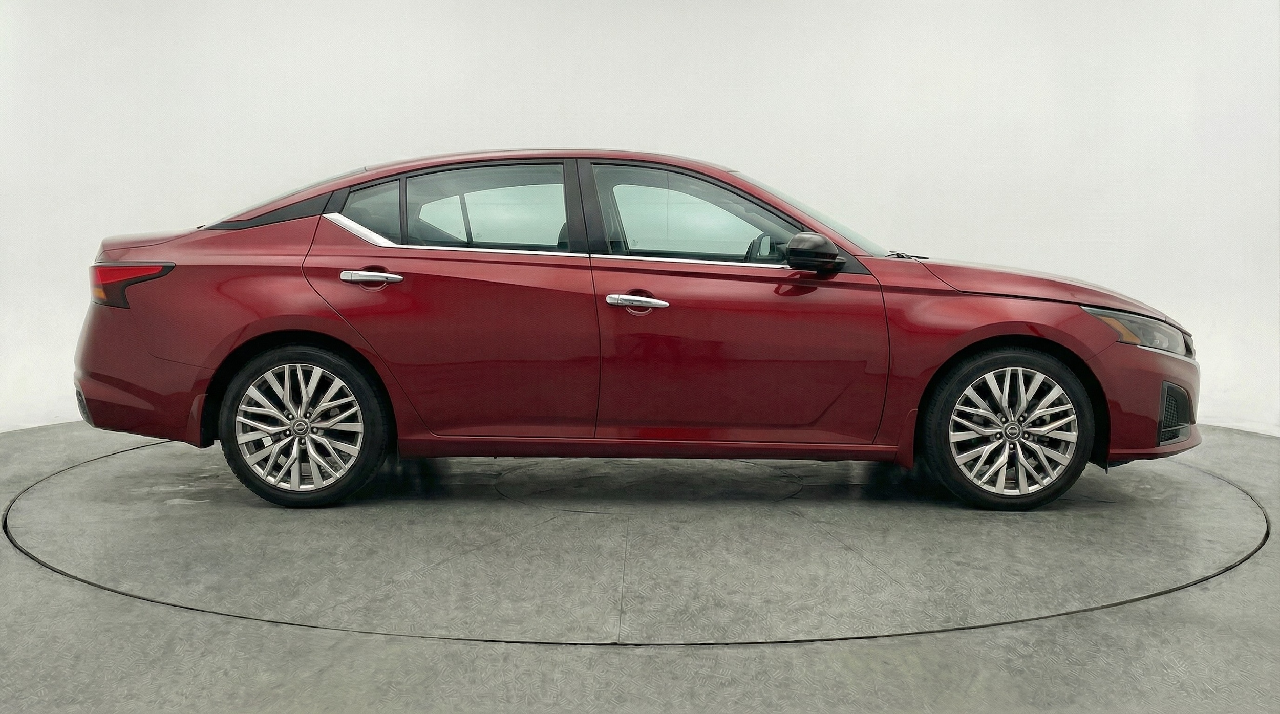 Thumbnail: 2025 Nissan Altima - 8