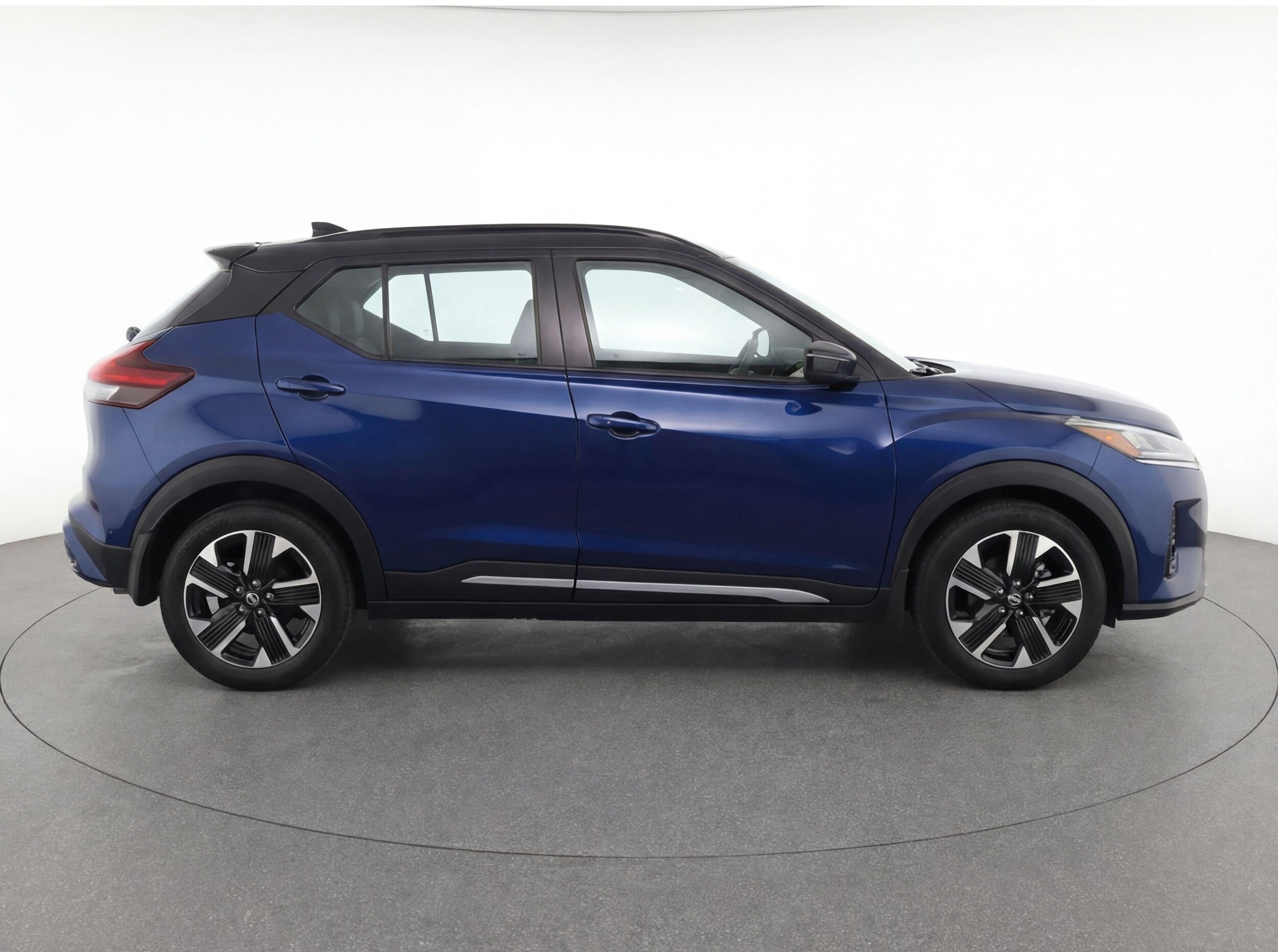 Thumbnail: 2025 Nissan Kicks - 11