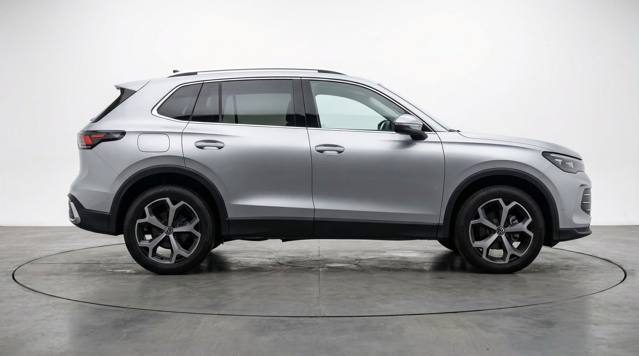 Thumbnail: 2026 Volkswagen Tiguan - 11