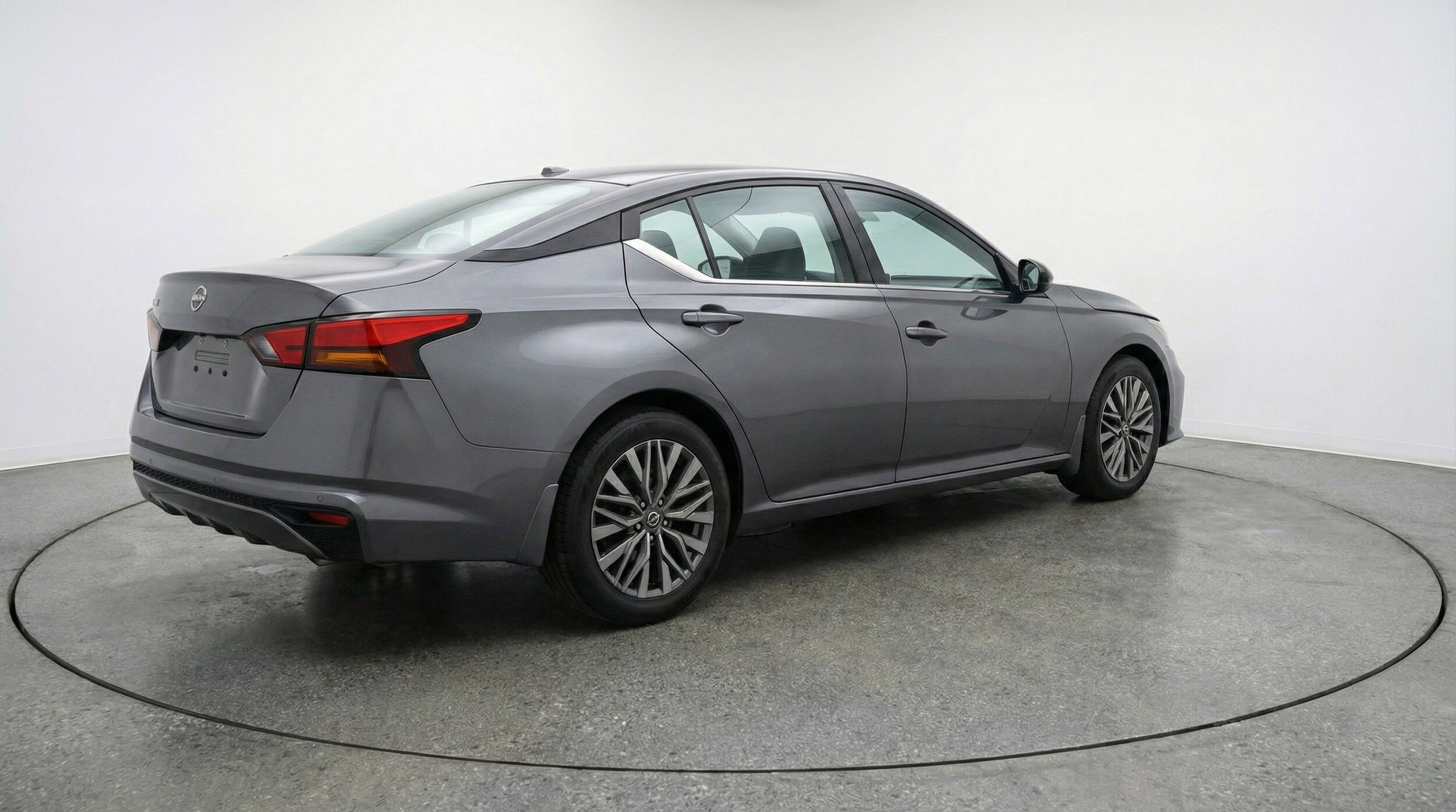 Thumbnail: 2025 Nissan Altima - 9