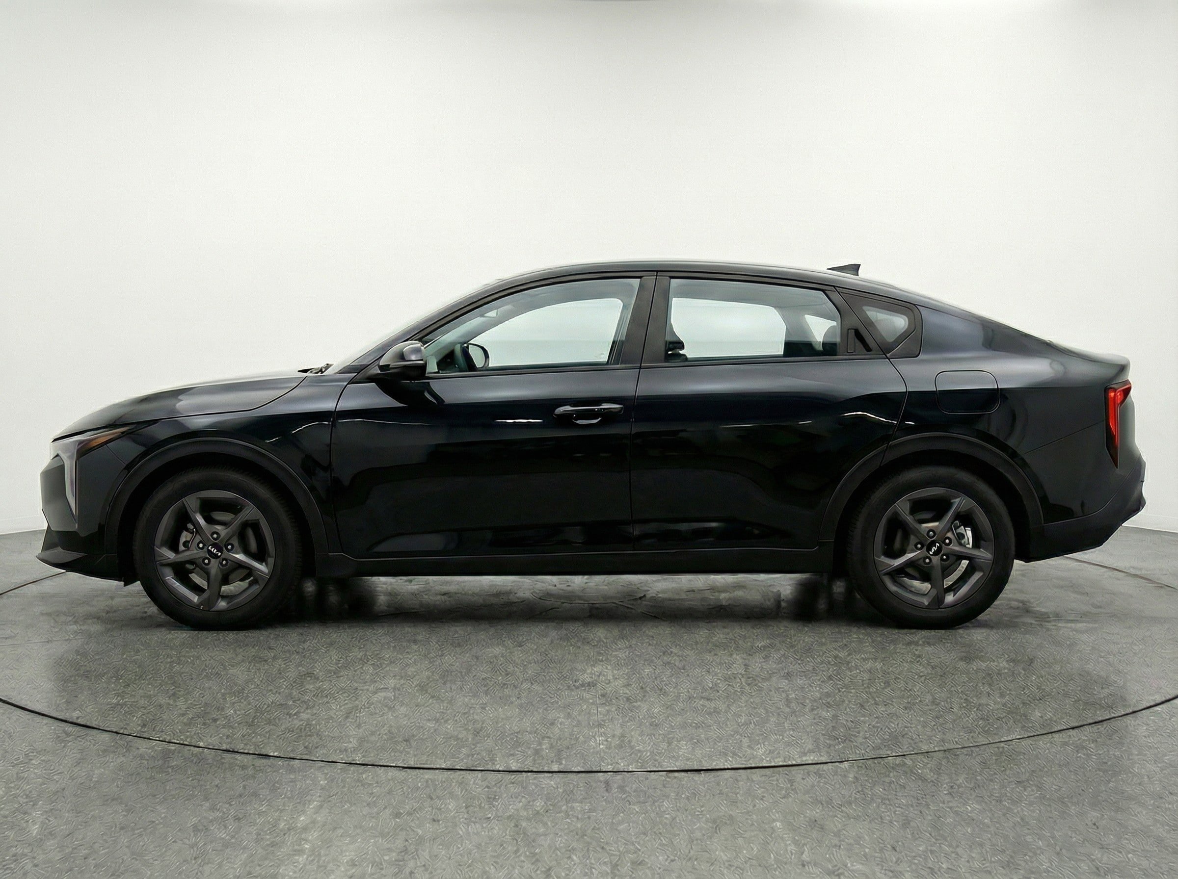 Thumbnail: 2025 Kia K4 - 4