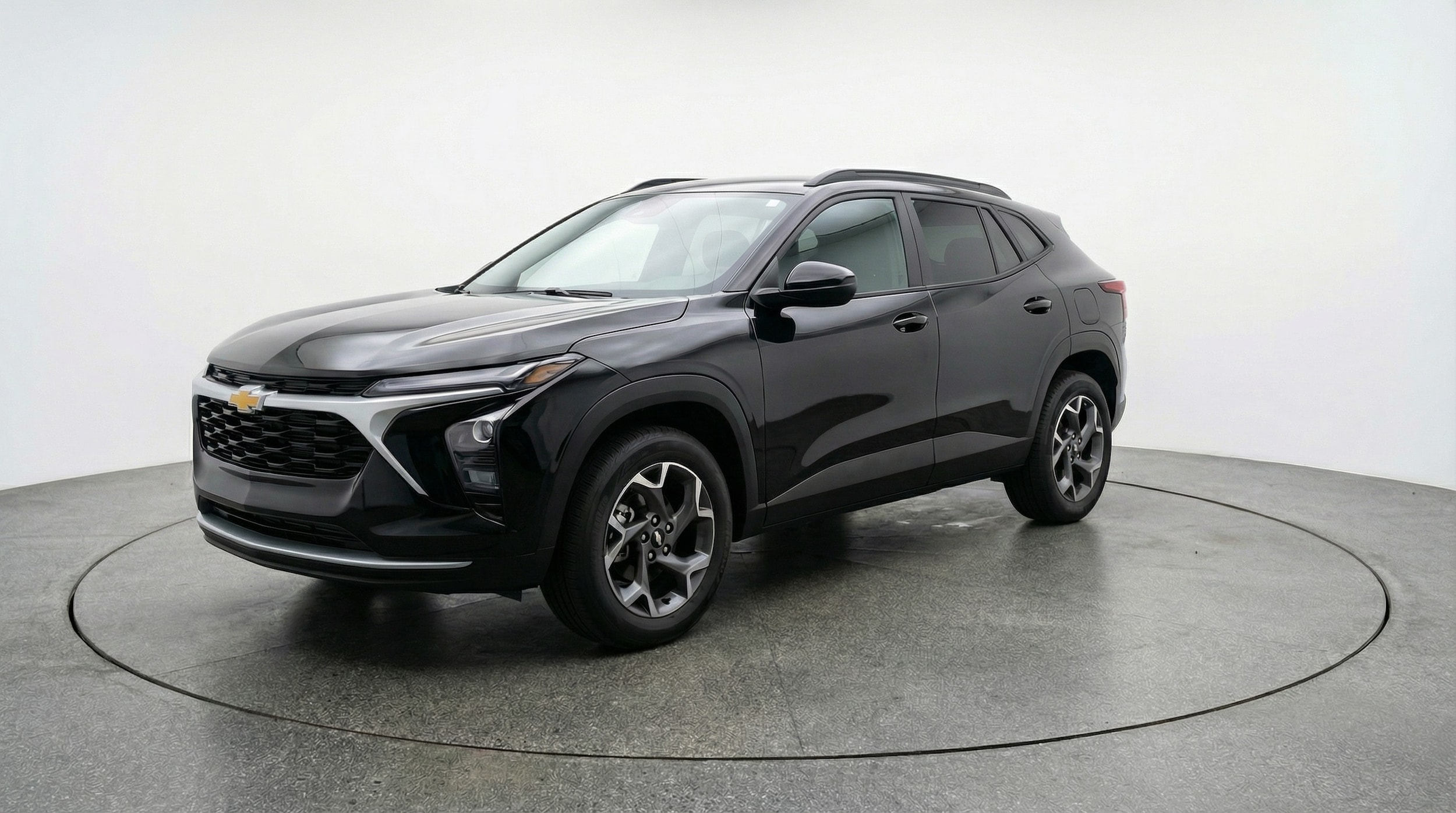 Thumbnail: 2025 Chevrolet Trax - 3