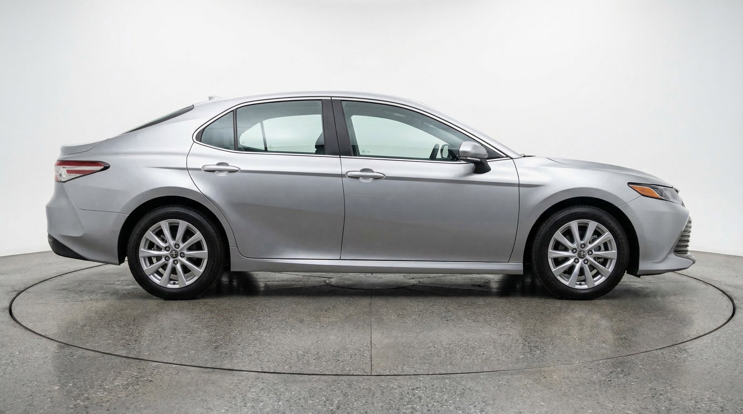 Thumbnail: 2025 Toyota Camry - 11