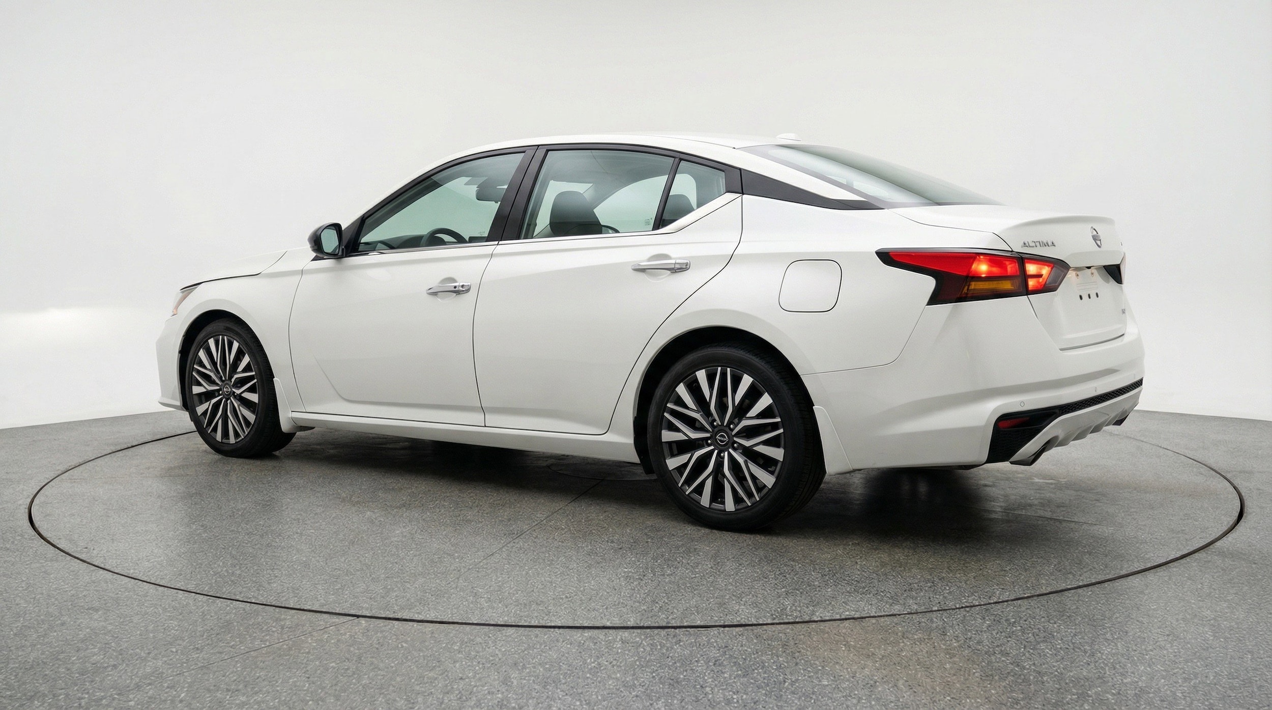 Thumbnail: 2025 Nissan Altima - 6