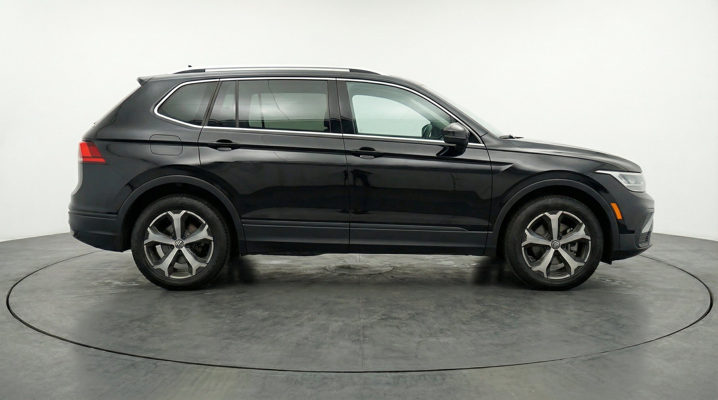 Thumbnail: 2026 Volkswagen Tiguan - 11