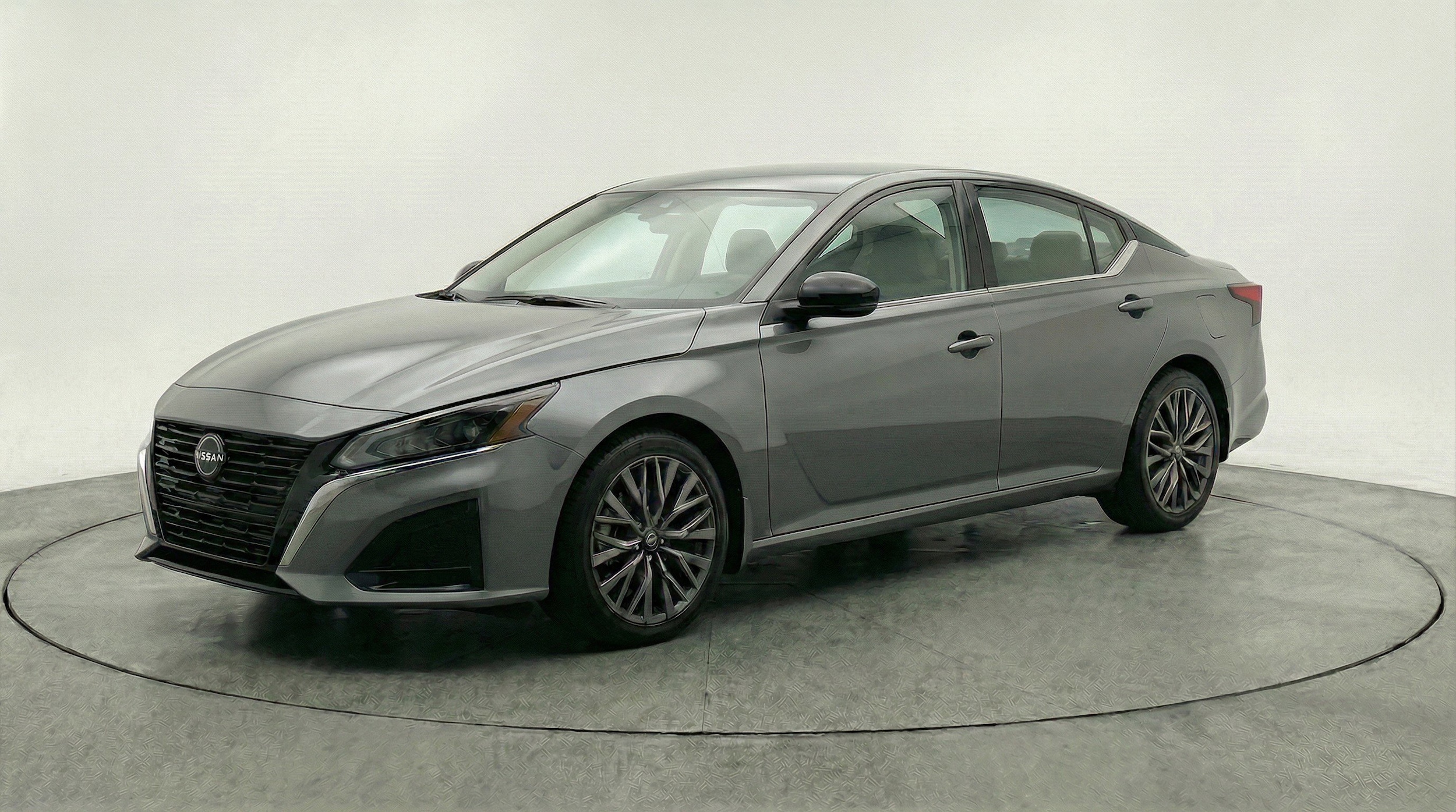 Thumbnail: 2025 Nissan Altima - 3