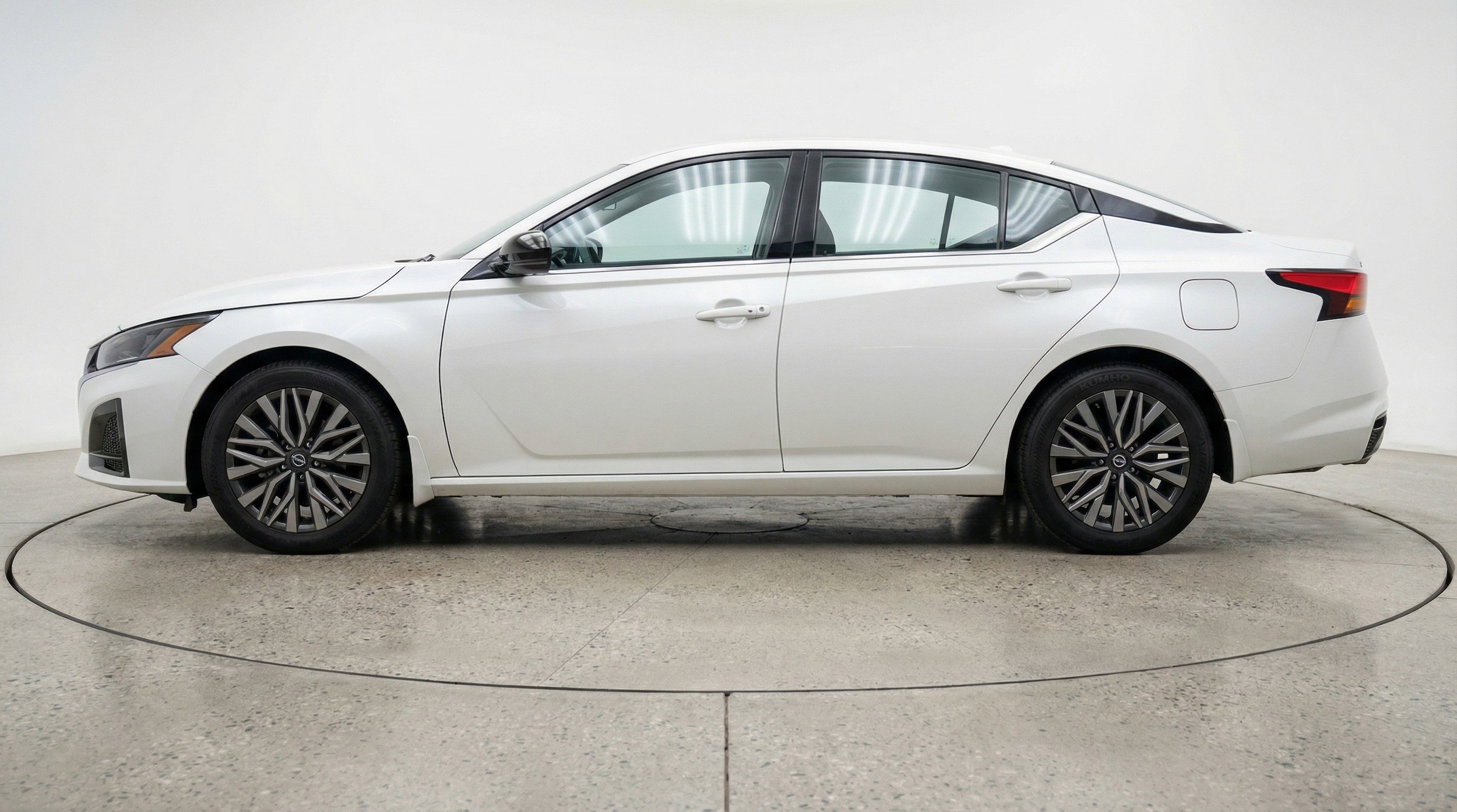 Thumbnail: 2025 Nissan Altima - 5