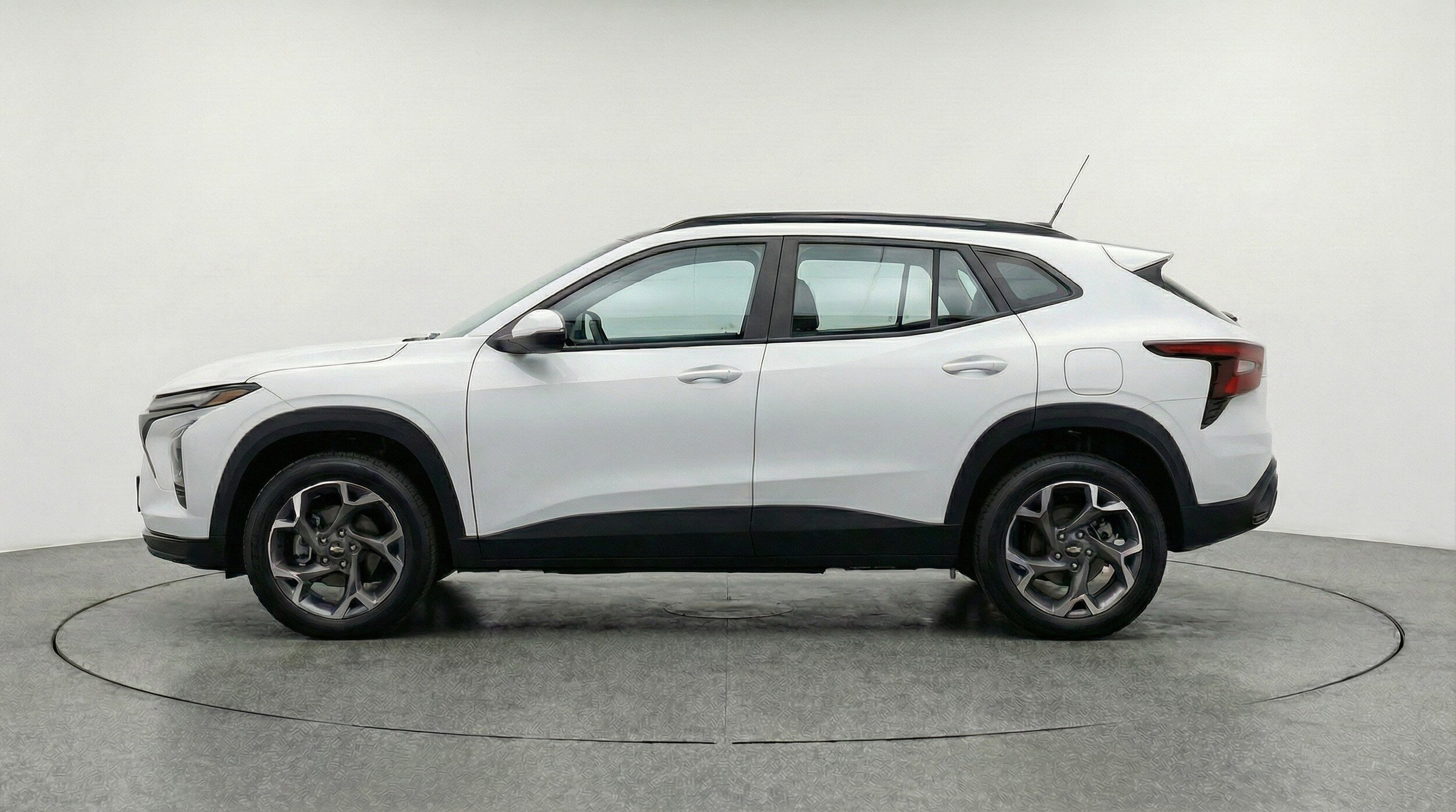 Thumbnail: 2025 Chevrolet Trax - 5