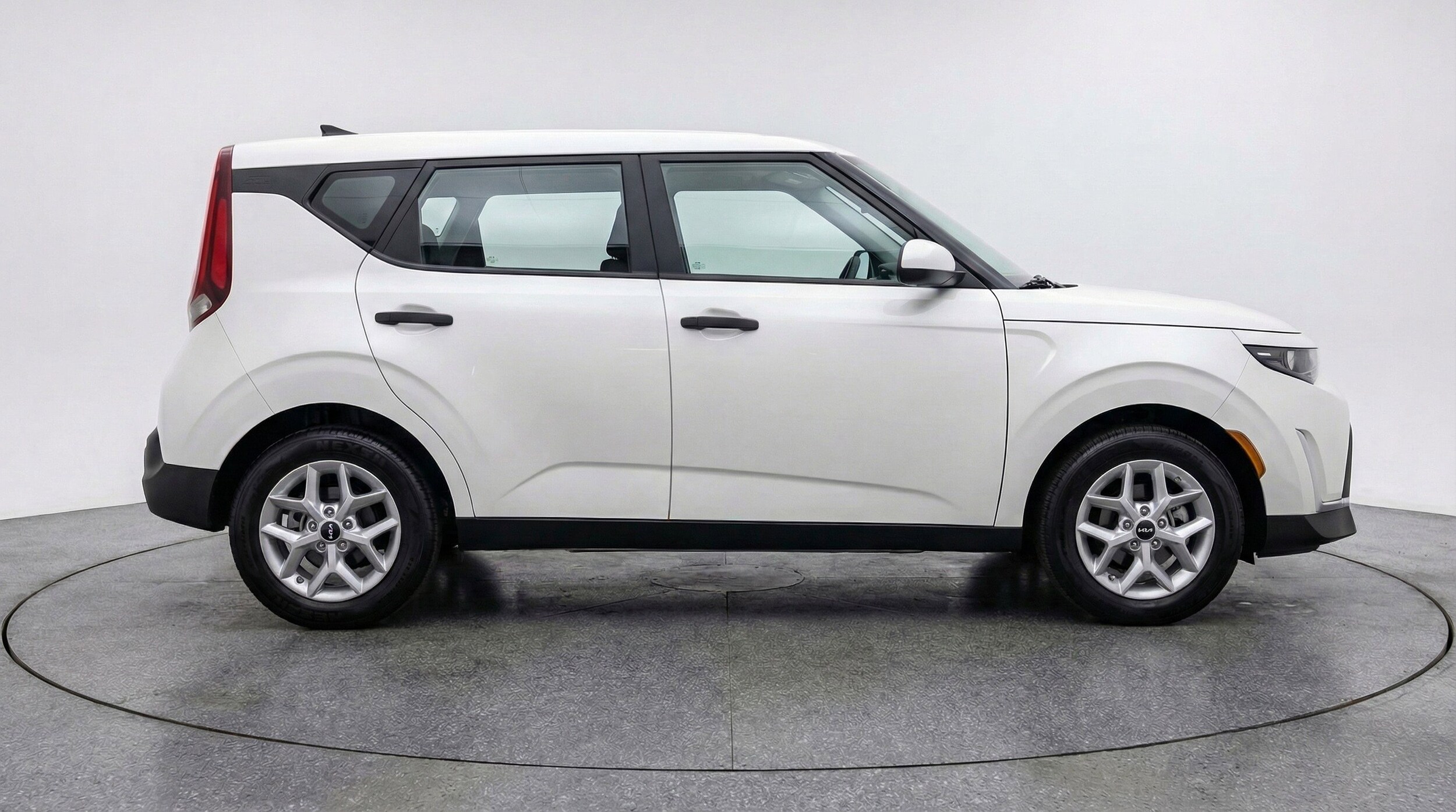 Thumbnail: 2025 Kia Soul - 11