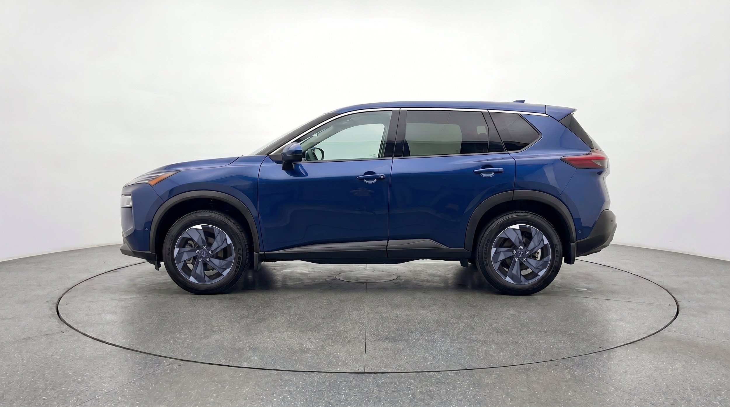 Thumbnail: 2025 Nissan Rogue - 5