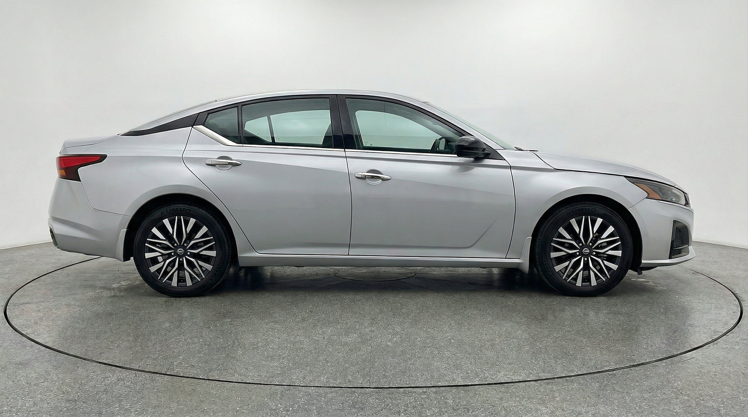 Thumbnail: 2025 Nissan Altima - 10