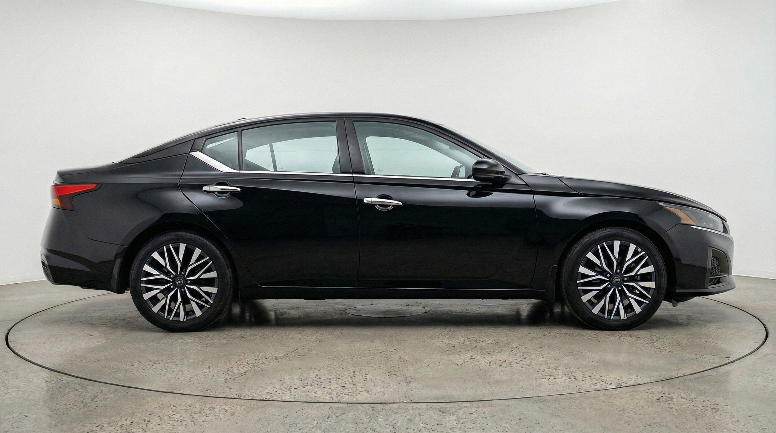 Thumbnail: 2025 Nissan Altima - 11