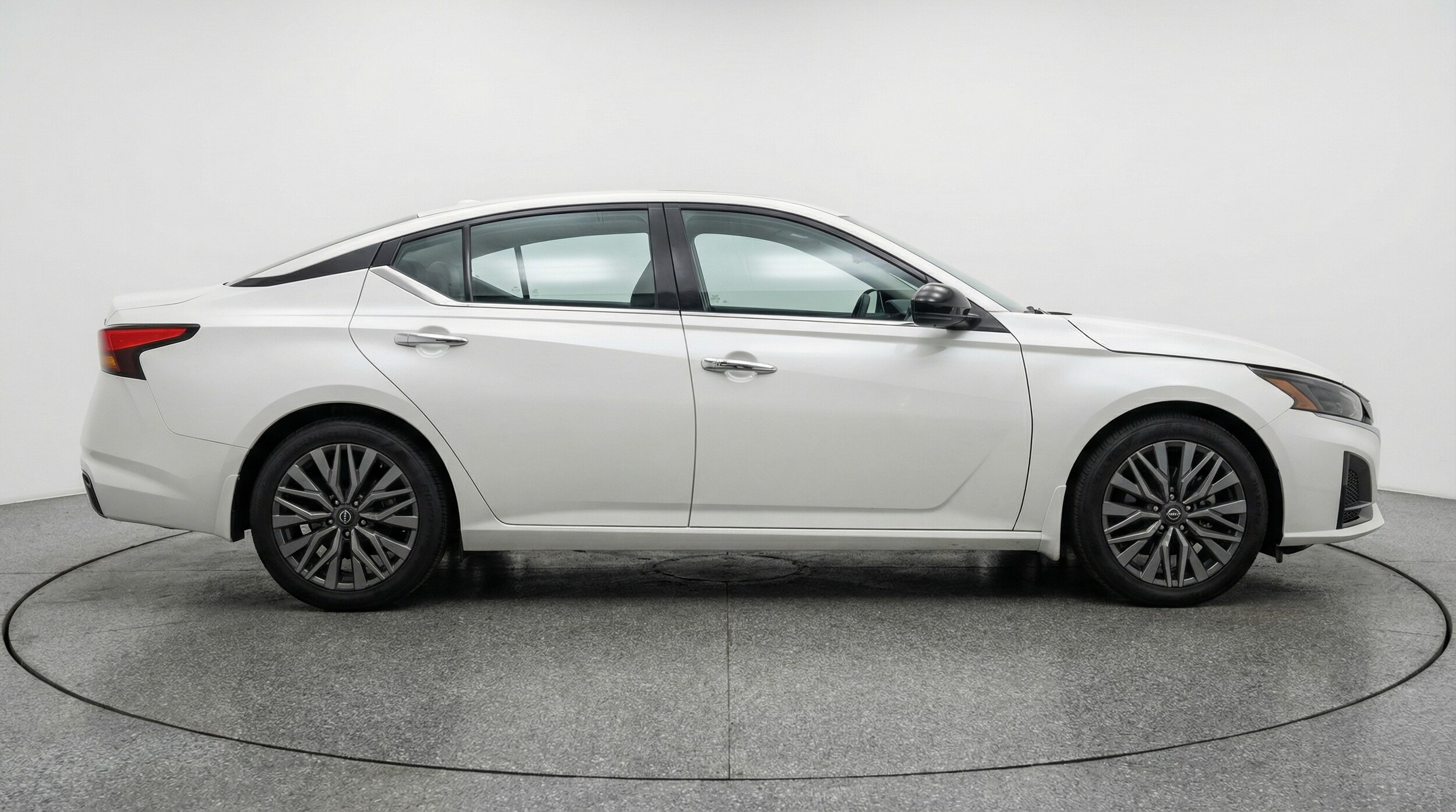 Thumbnail: 2025 Nissan Altima - 8