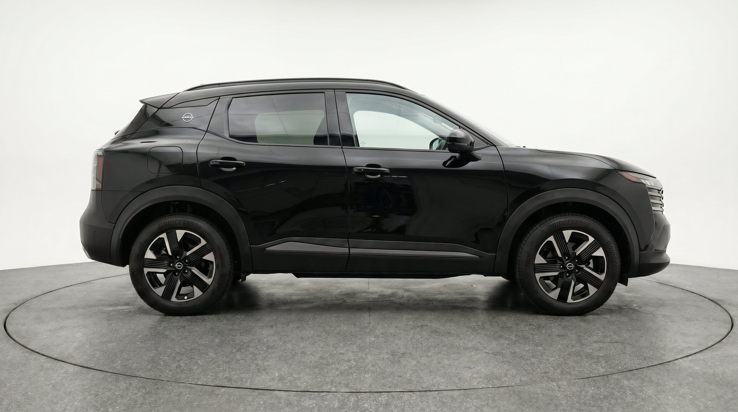 Thumbnail: 2026 Nissan Kicks - 10
