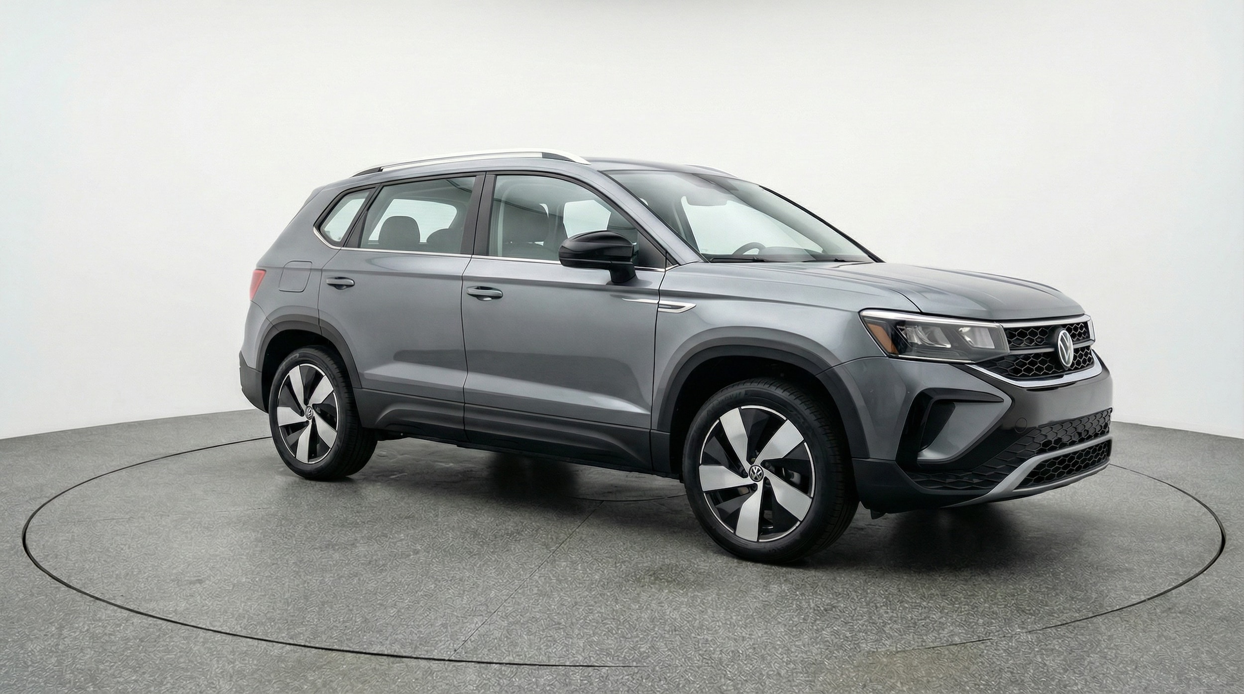 Thumbnail: 2025 Volkswagen Taos - 1