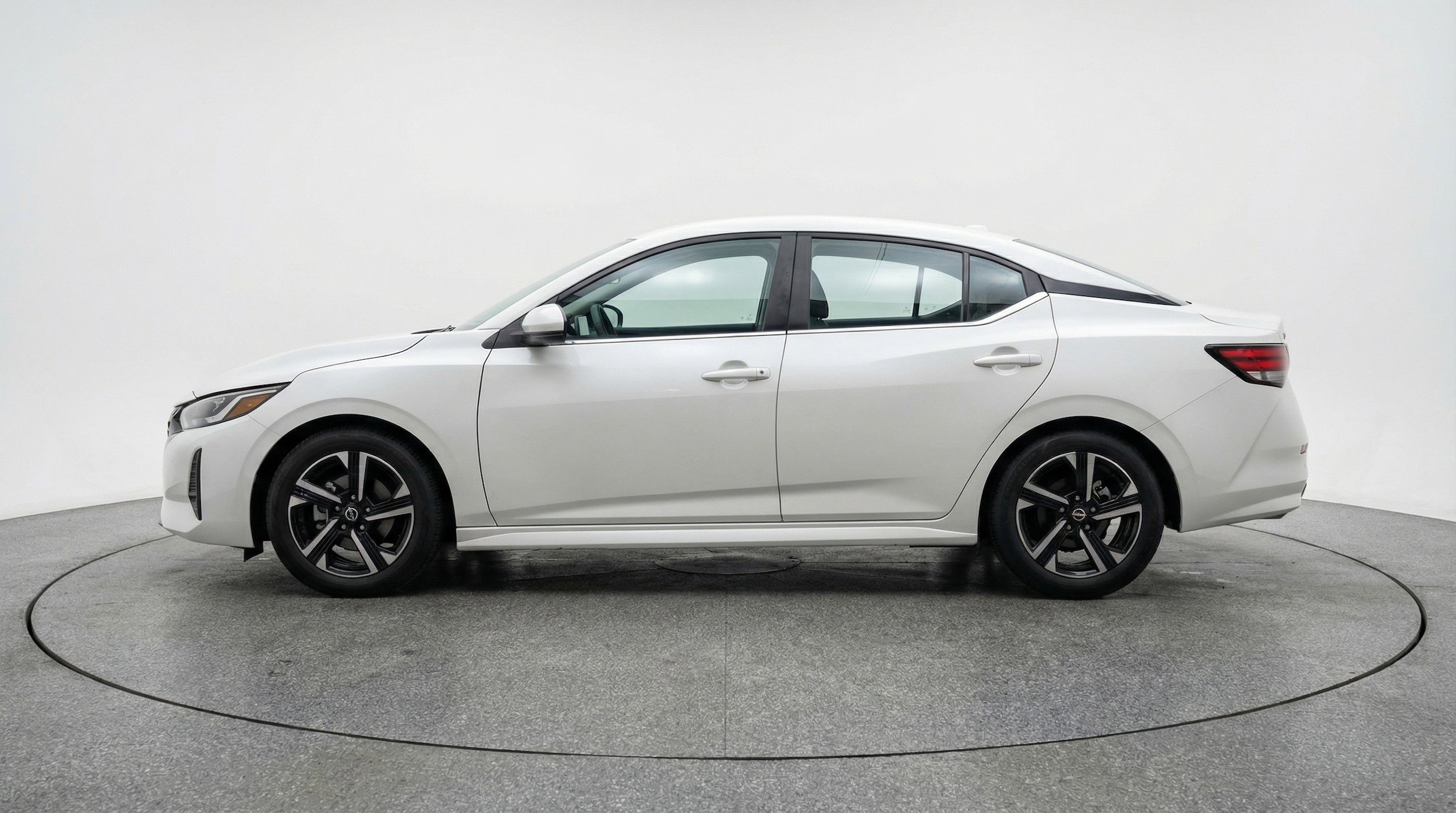 Thumbnail: 2025 Nissan Sentra - 5