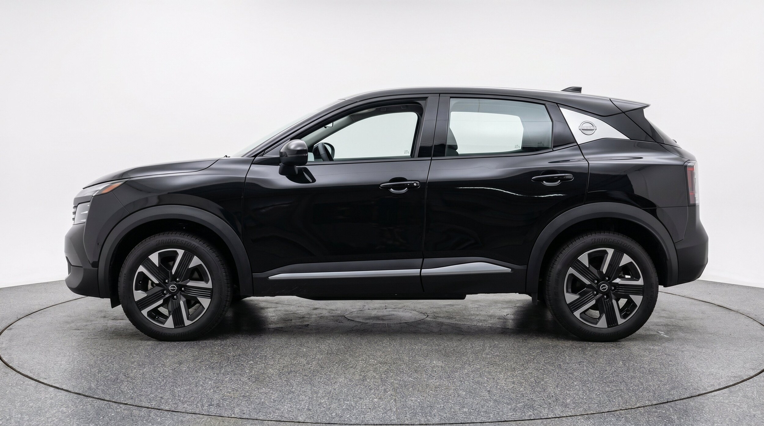 Thumbnail: 2026 Nissan Kicks - 5