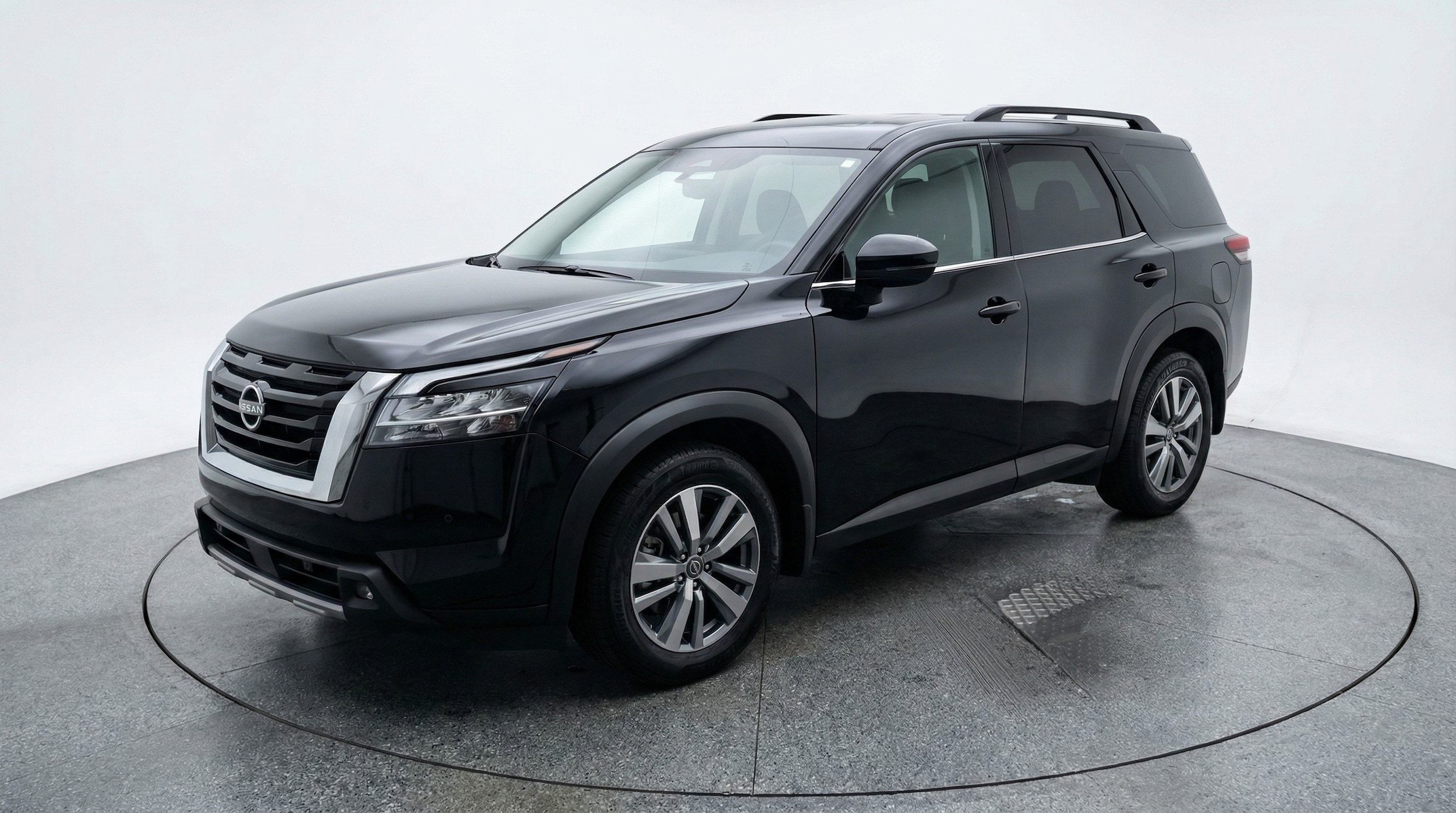 Thumbnail: 2025 Nissan Pathfinder - 3