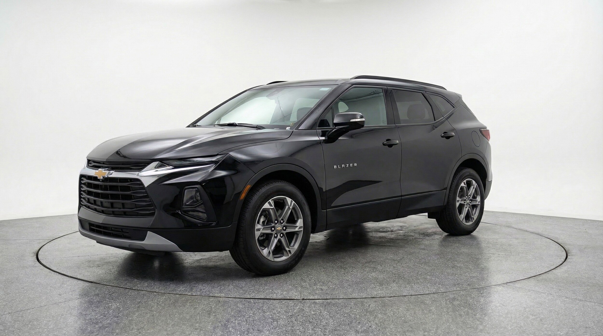 Thumbnail: 2025 Chevrolet Blazer - 3