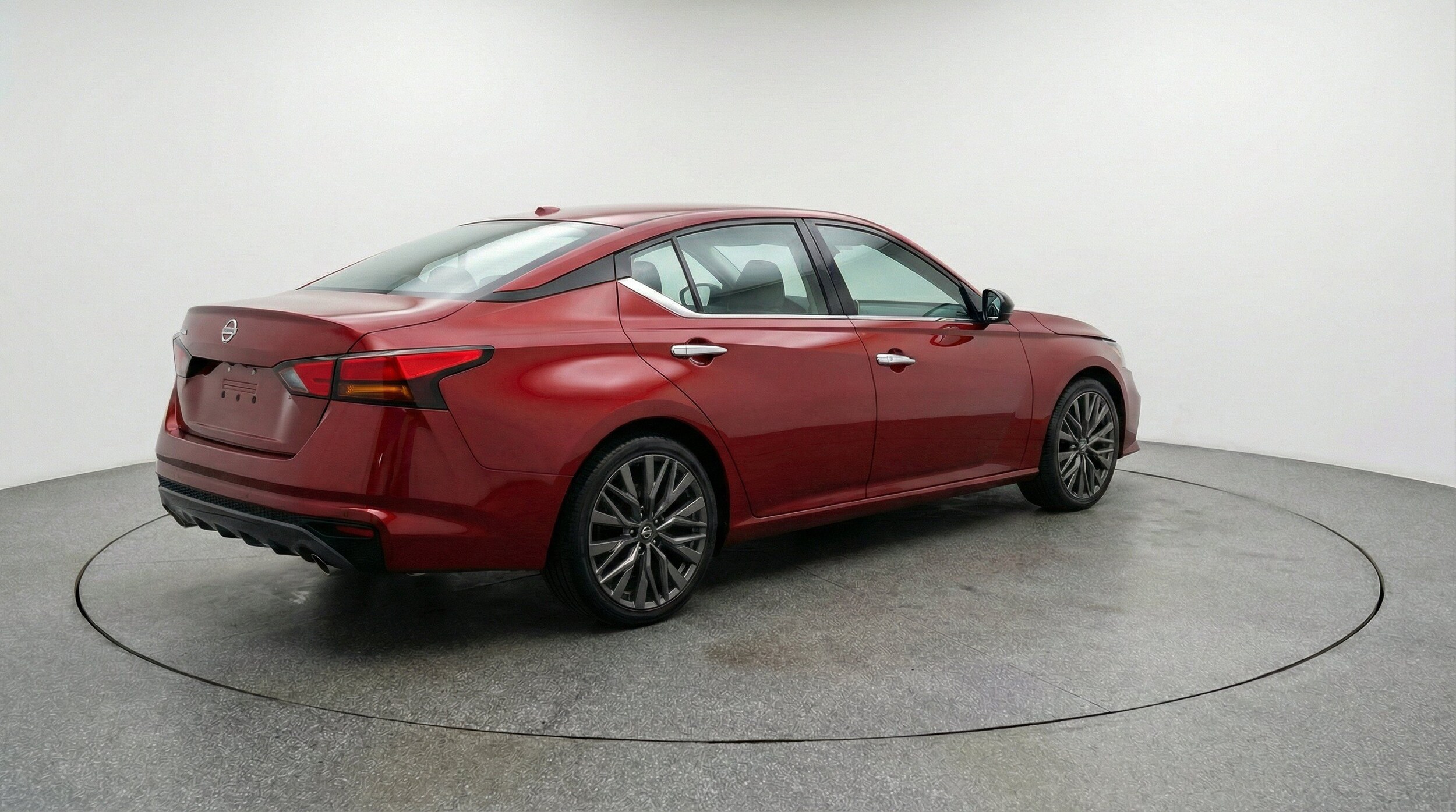 Thumbnail: 2025 Nissan Altima - 9
