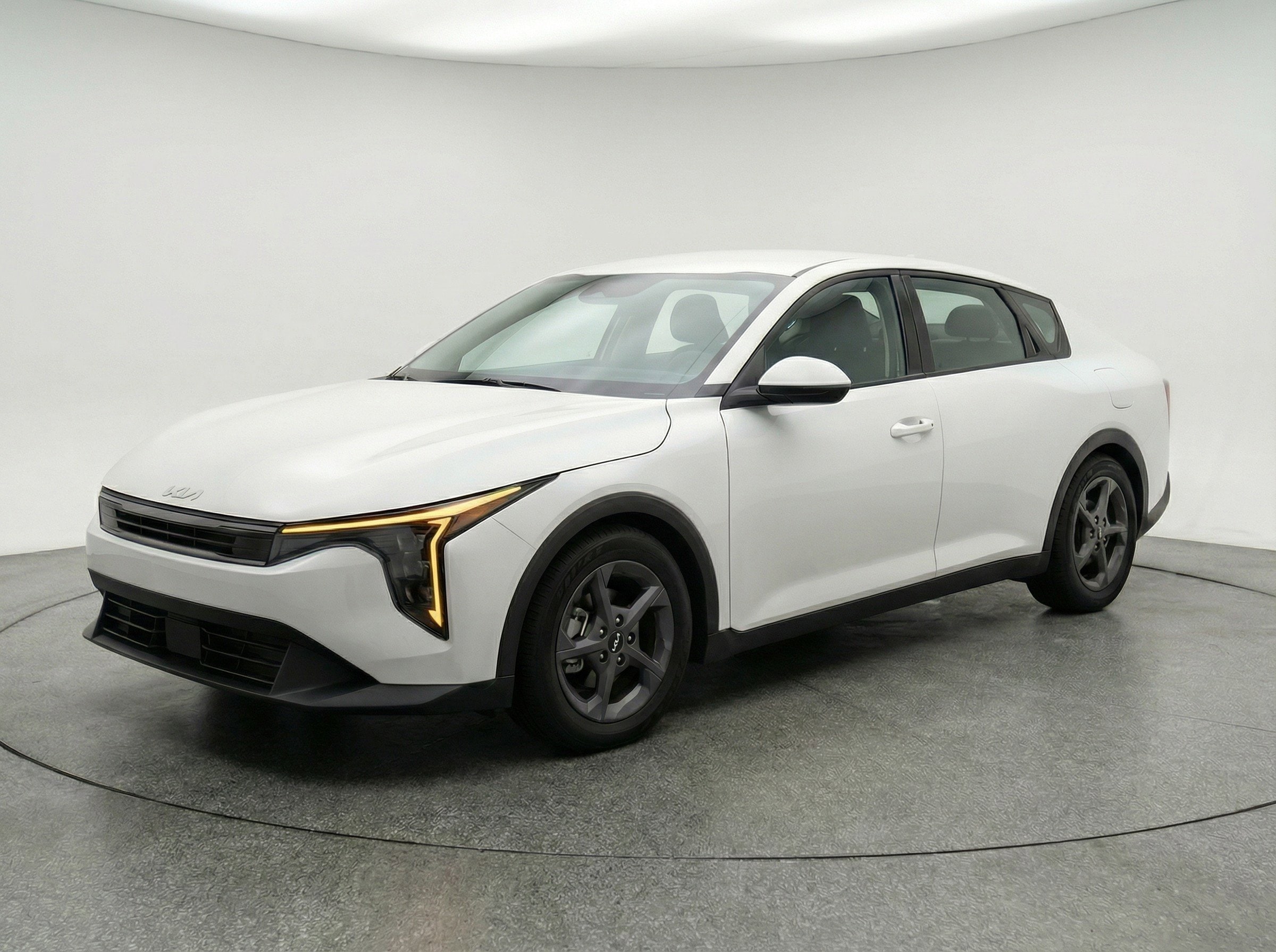 Thumbnail: 2025 Kia K4 - 3