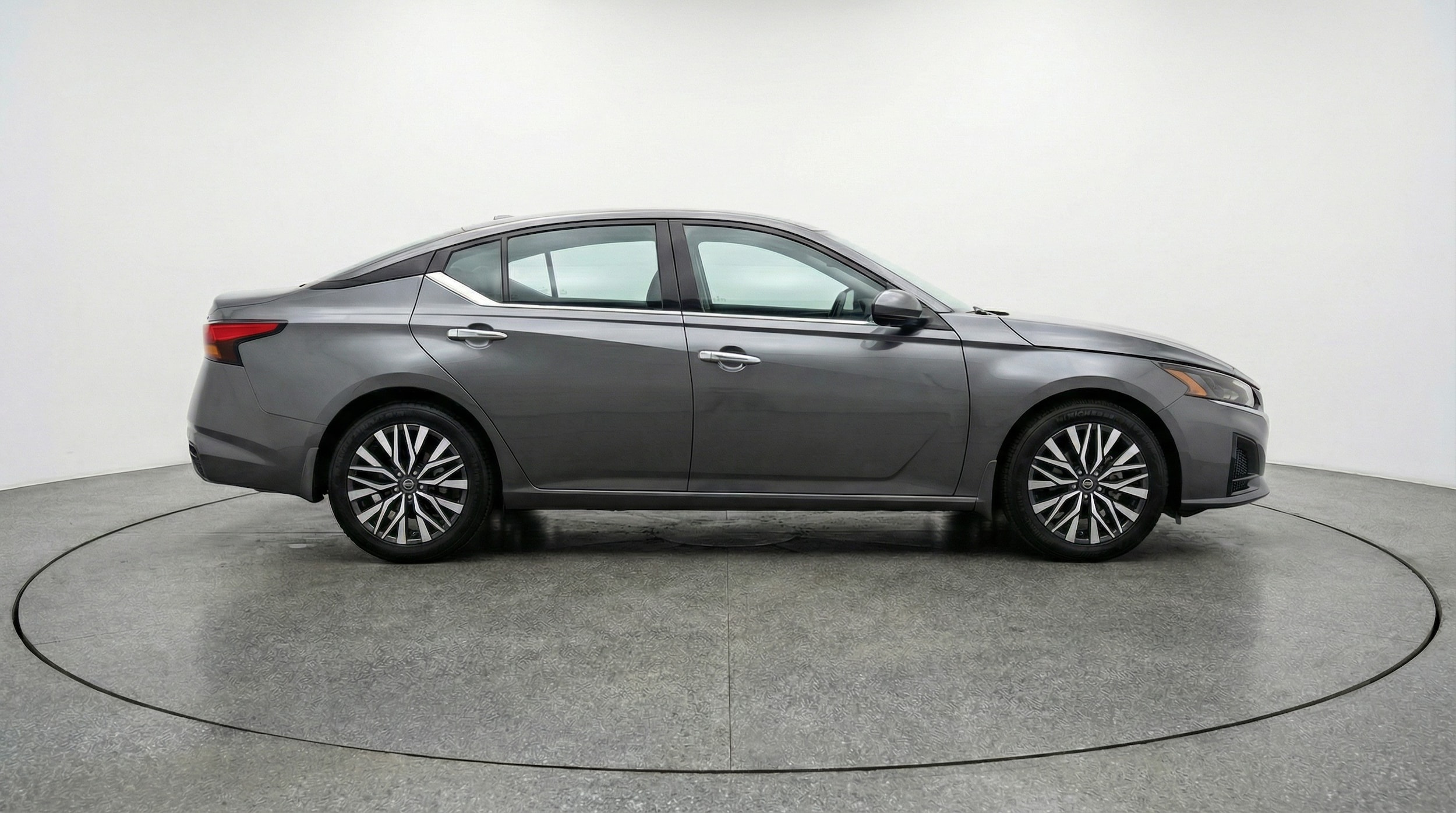 Thumbnail: 2025 Nissan Altima - 8