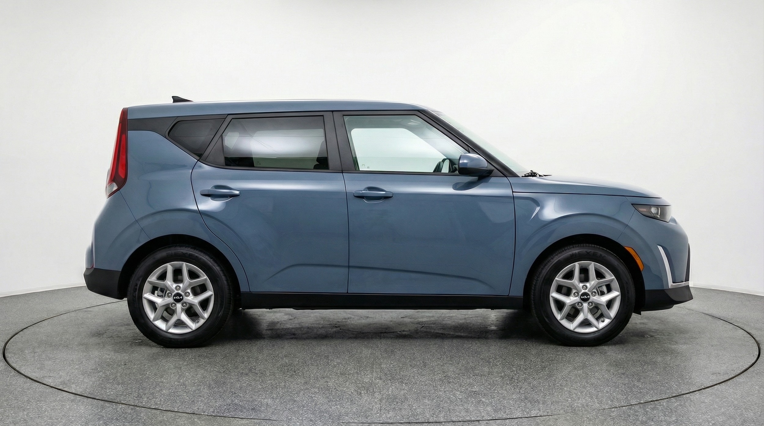 Thumbnail: 2025 Kia Soul - 8