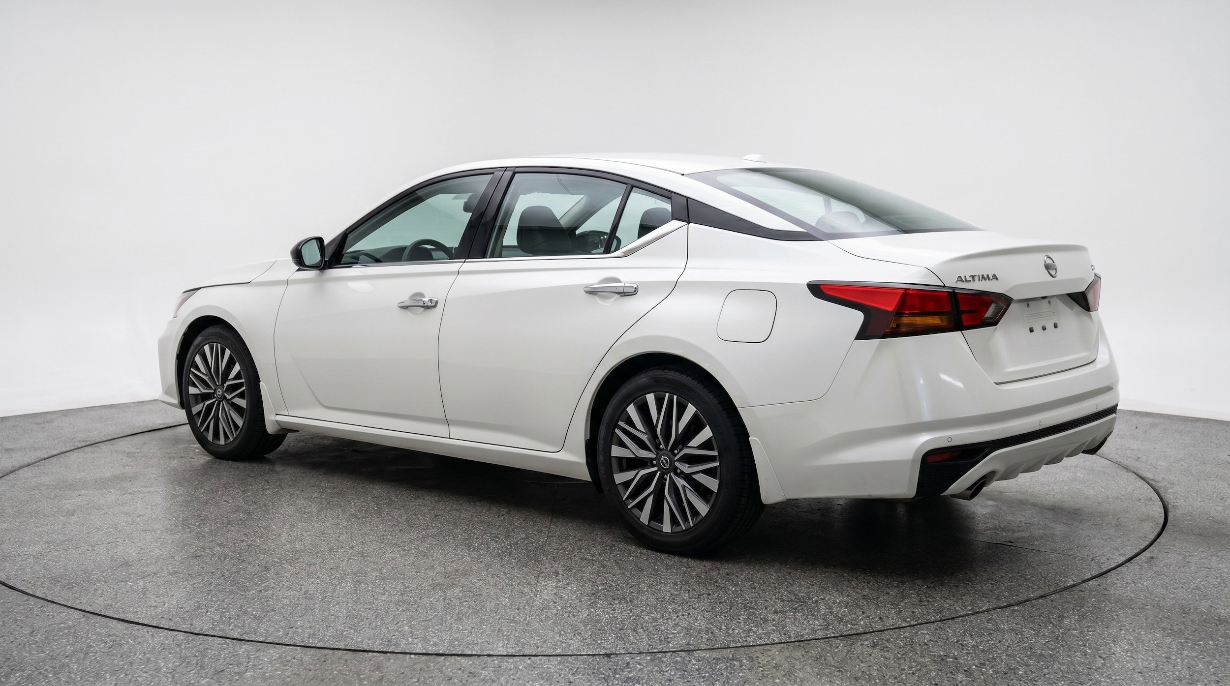 Thumbnail: 2025 Nissan Altima - 6