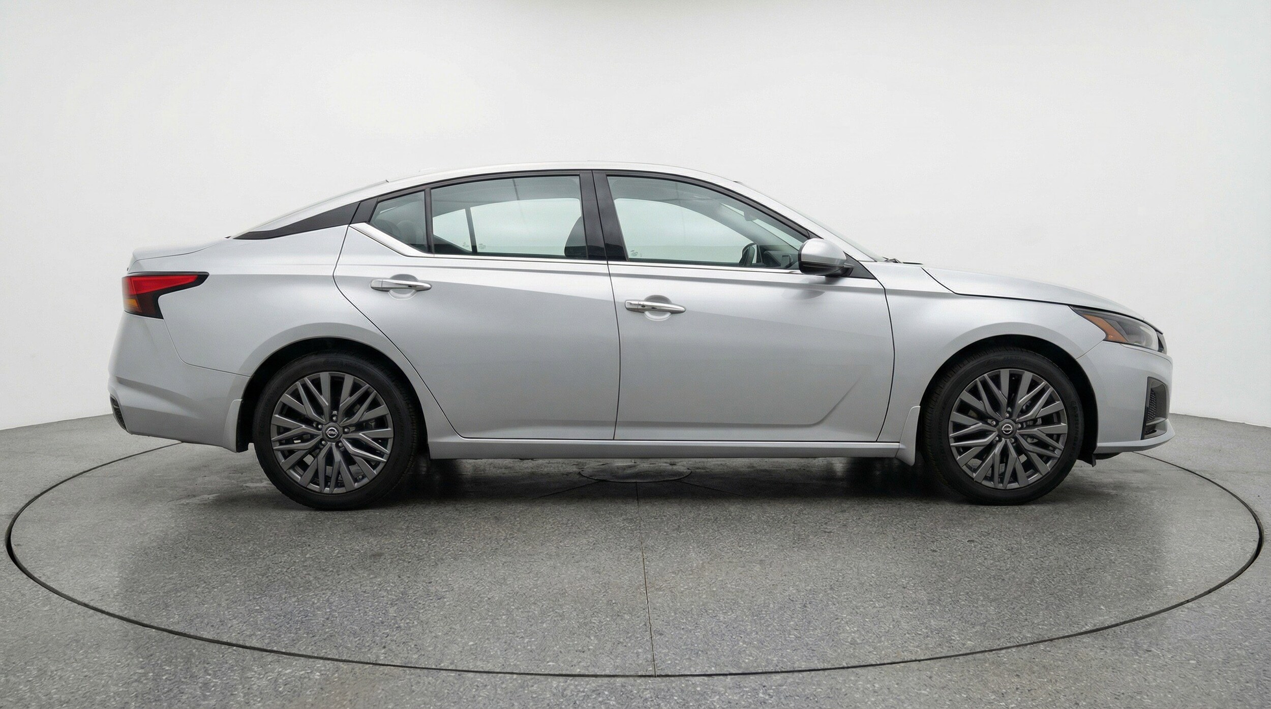 Thumbnail: 2025 Nissan Altima - 11