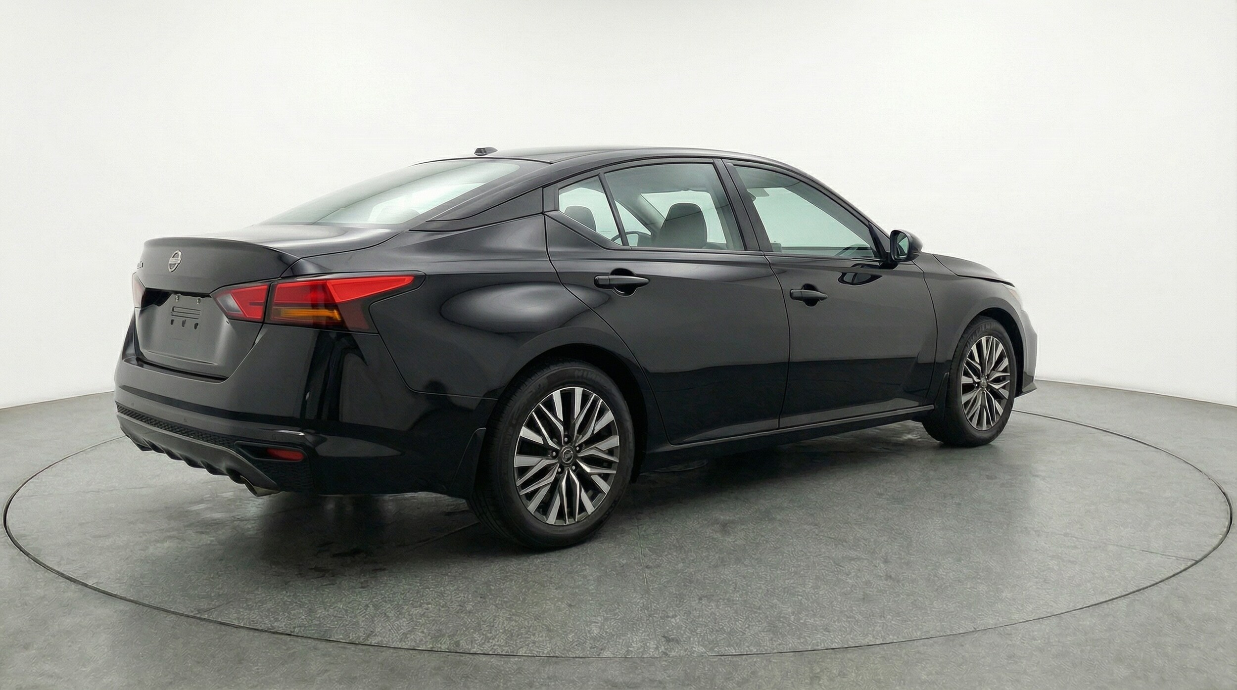 Thumbnail: 2025 Nissan Altima - 7