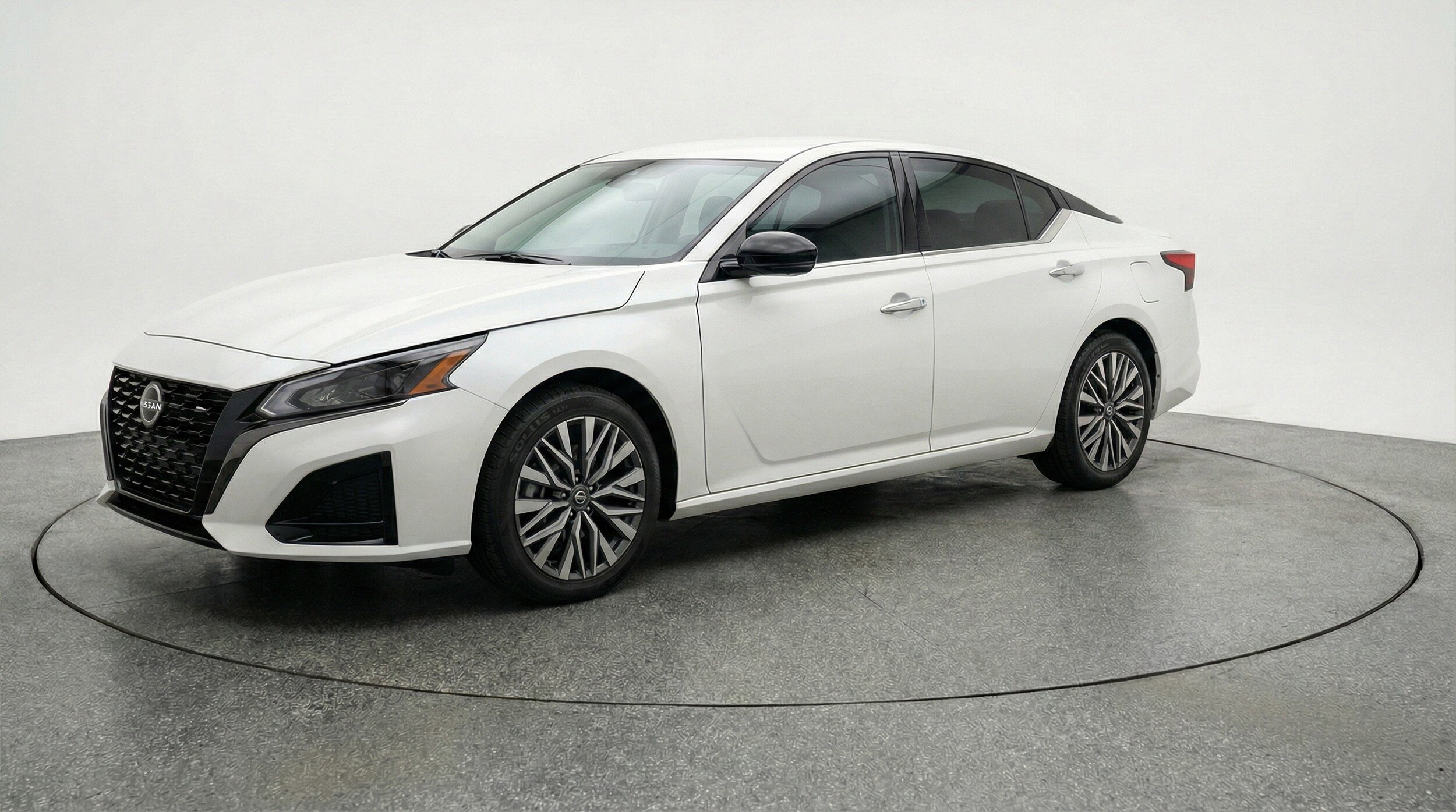 Thumbnail: 2025 Nissan Altima - 3