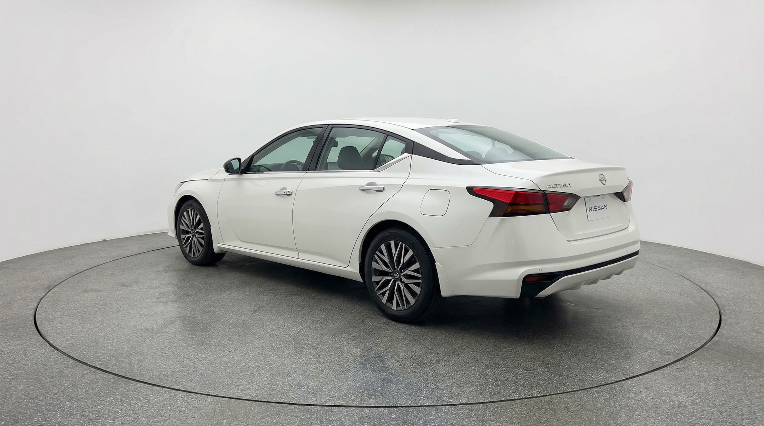 Thumbnail: 2025 Nissan Altima - 5