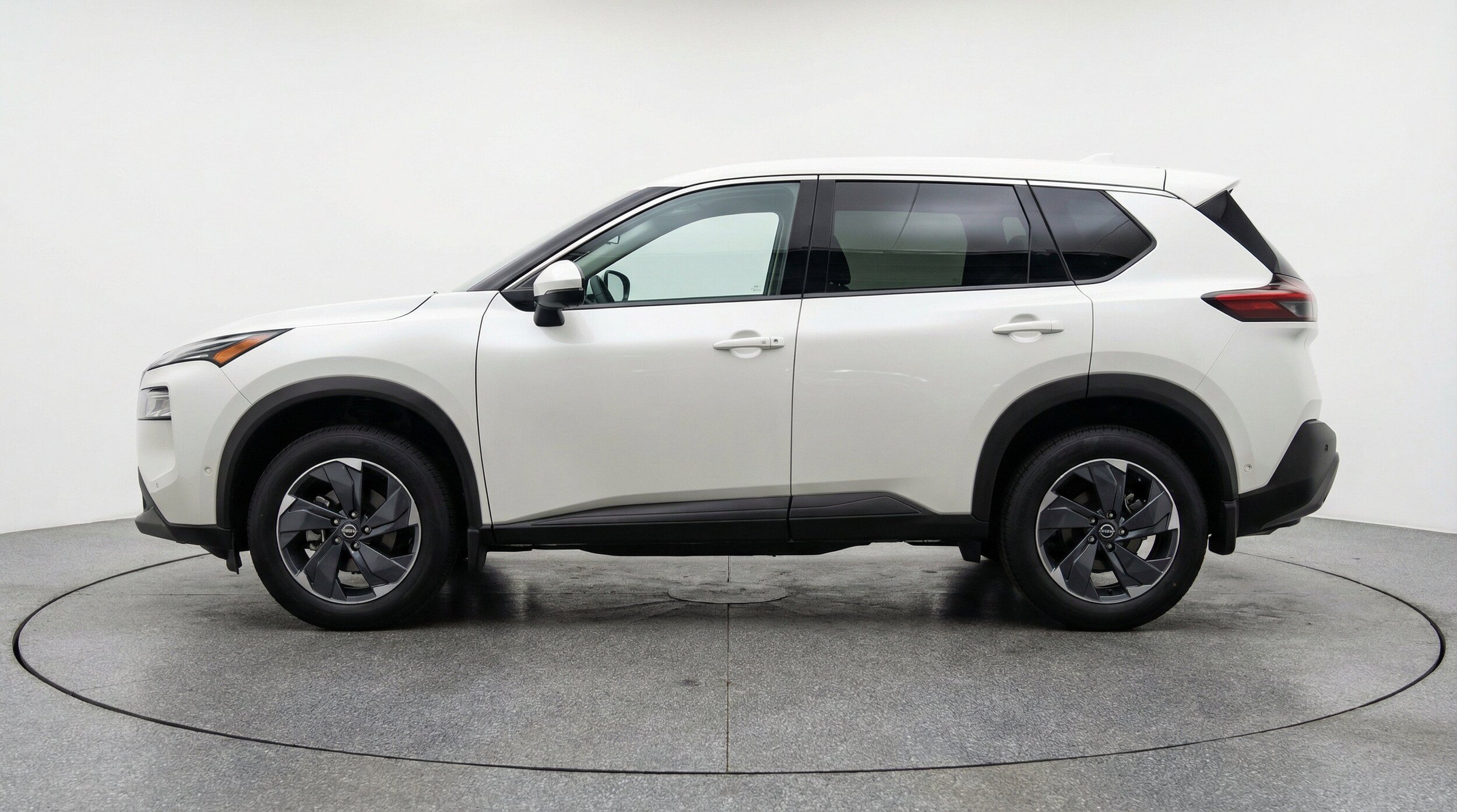 Thumbnail: 2025 Nissan Rogue - 5