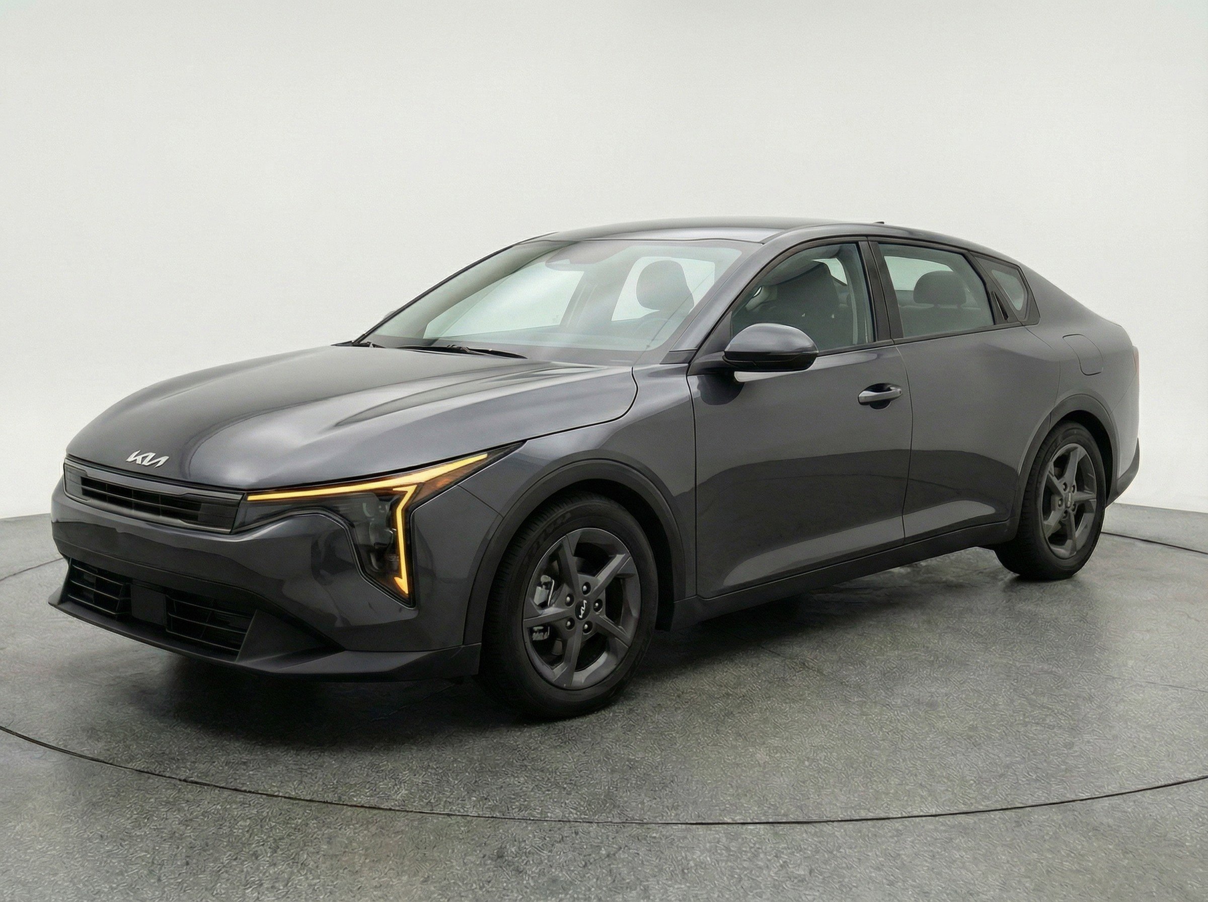 Thumbnail: 2025 Kia K4 - 3