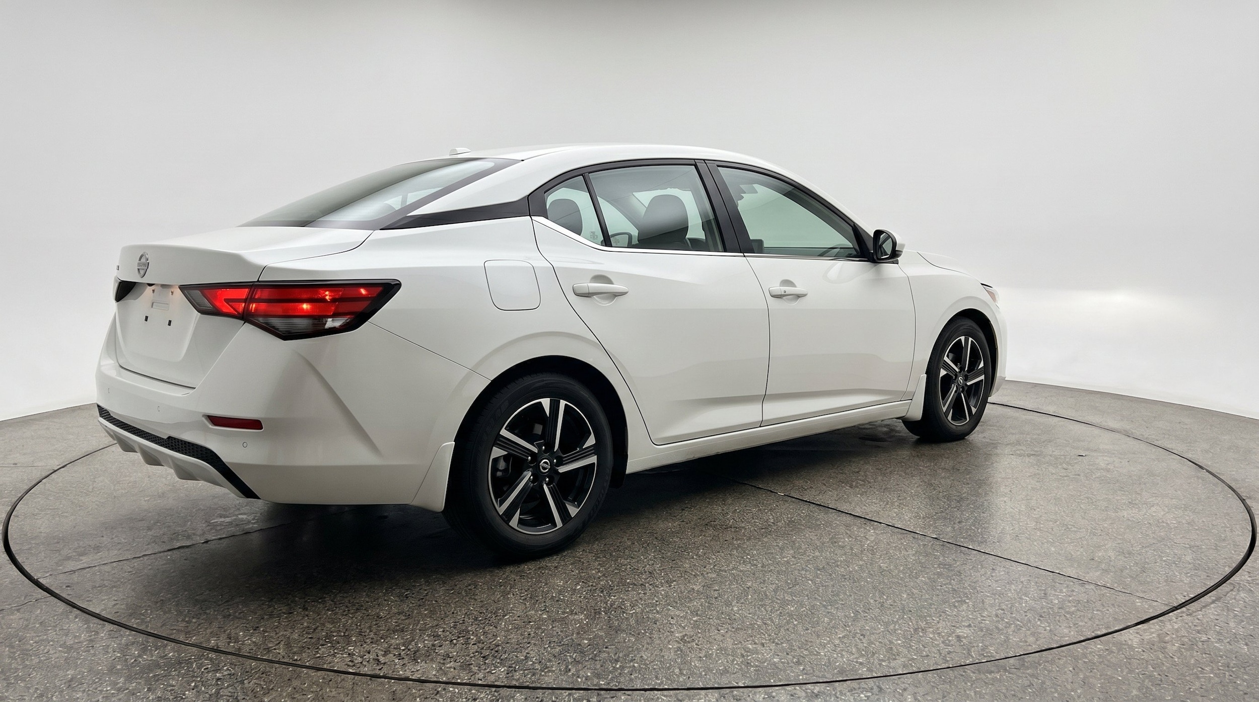 Thumbnail: 2025 Nissan Sentra - 9