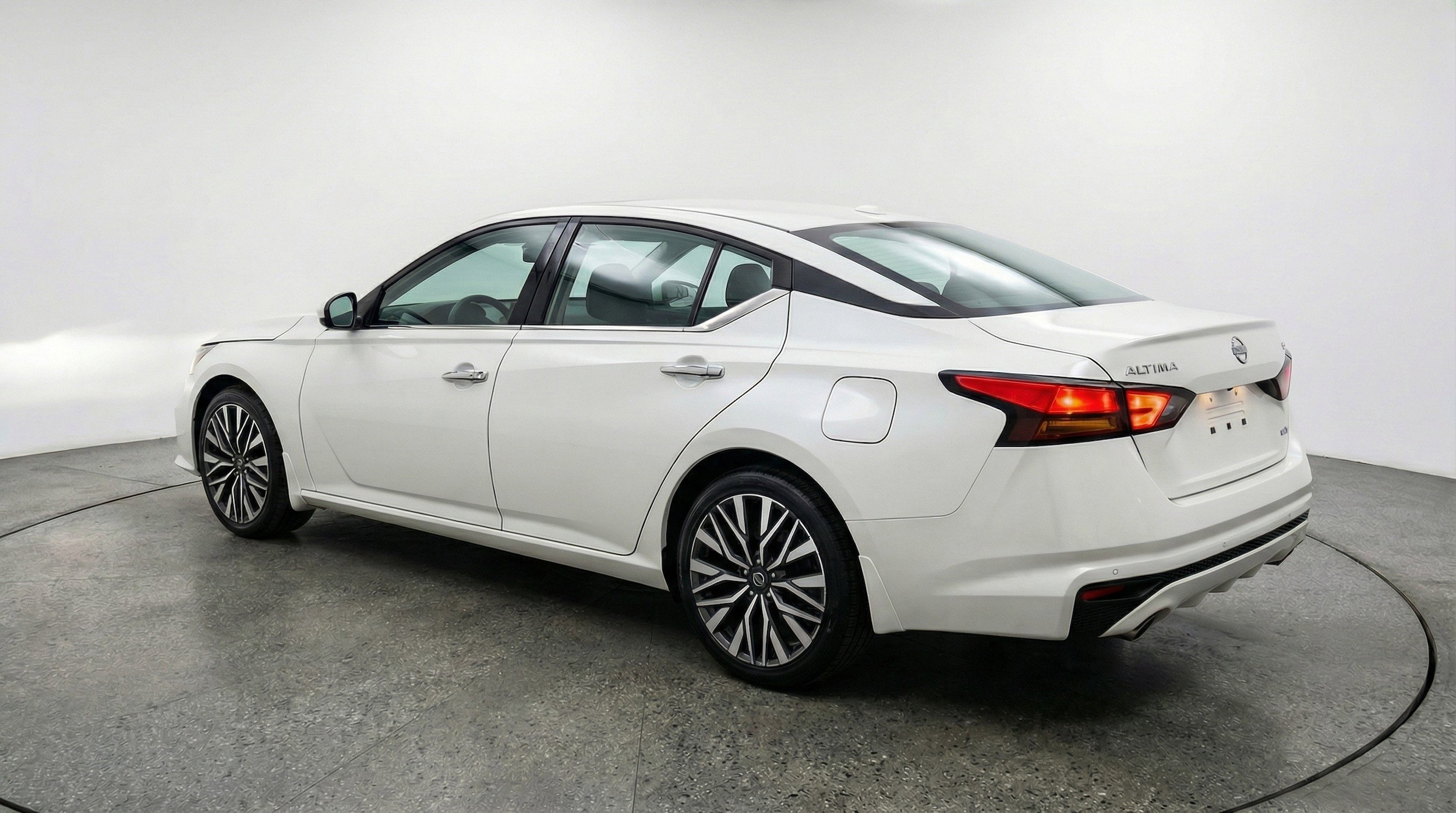 Thumbnail: 2025 Nissan Altima - 6