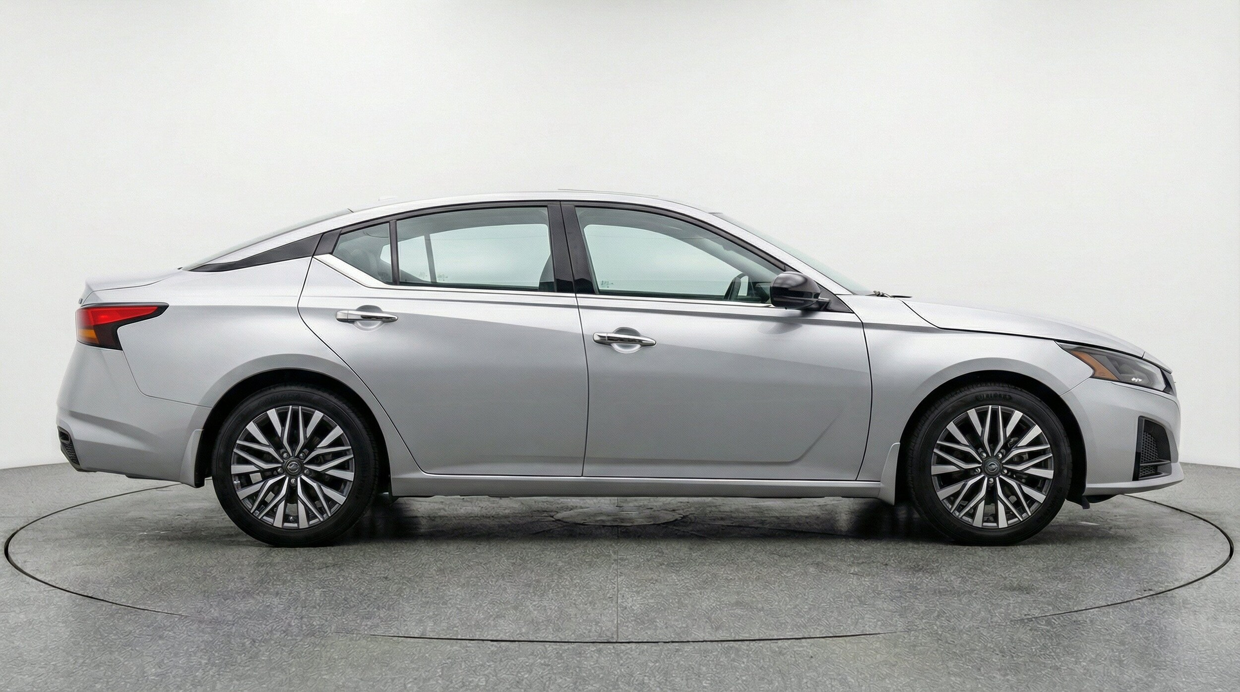 Thumbnail: 2025 Nissan Altima - 11