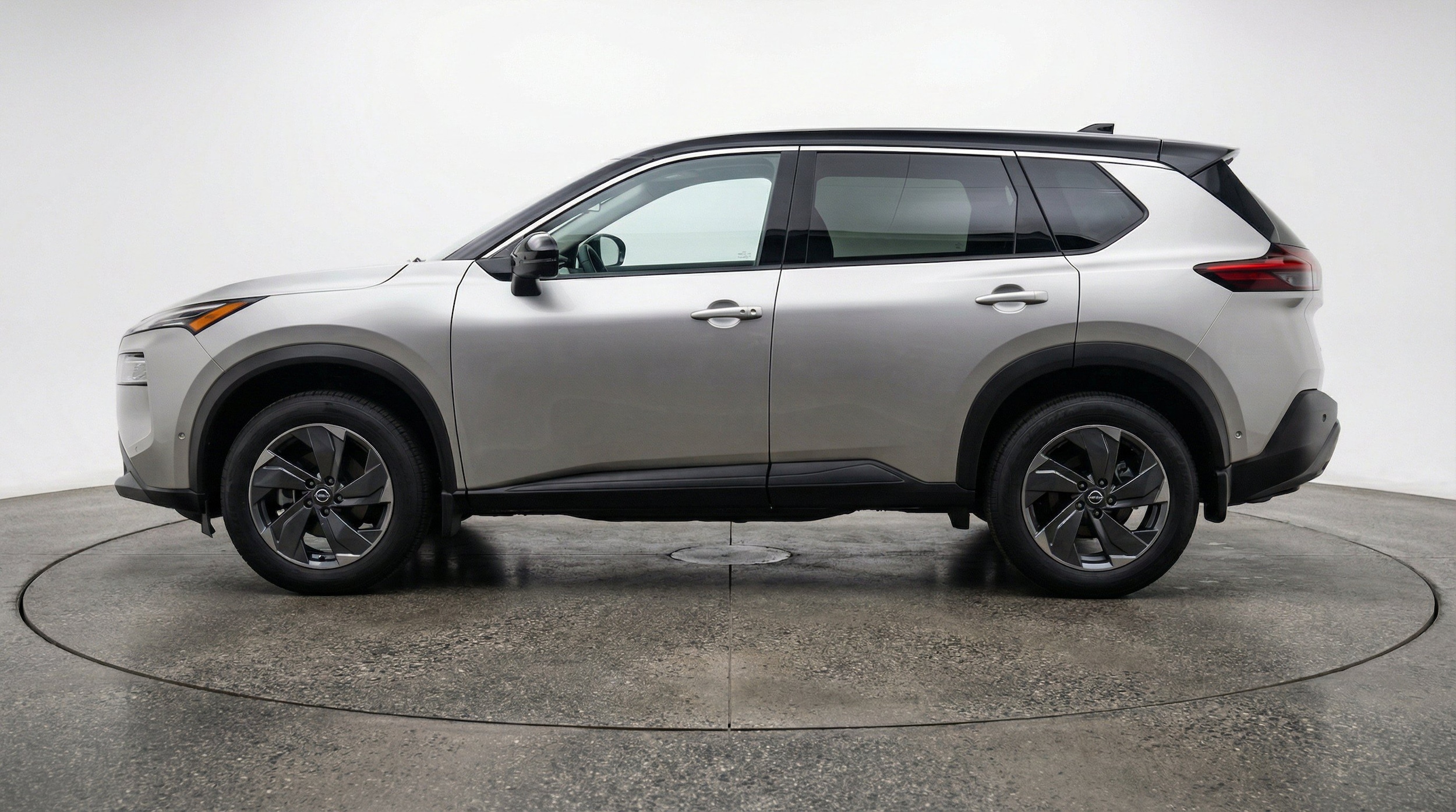 Thumbnail: 2025 Nissan Rogue - 5
