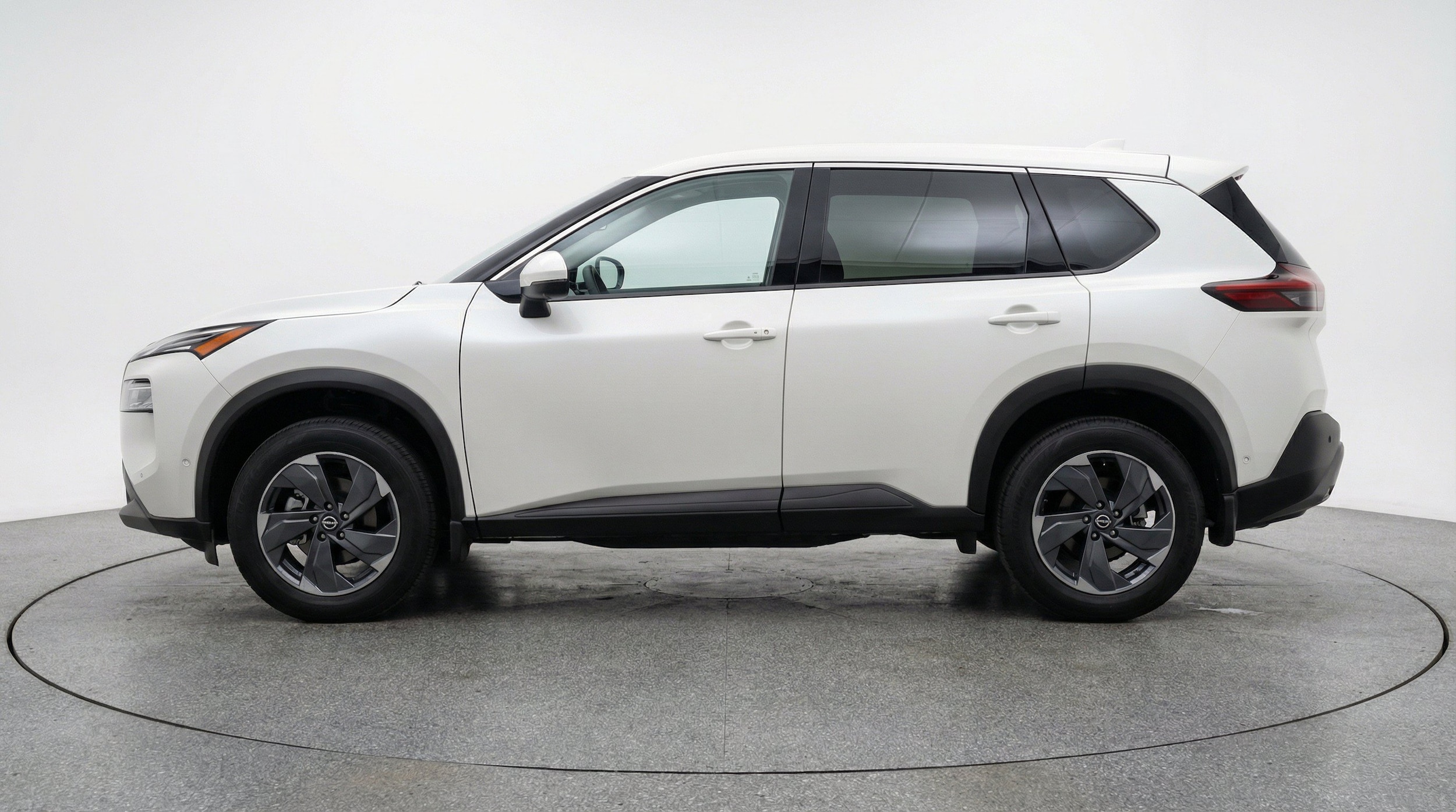 Thumbnail: 2025 Nissan Rogue - 5