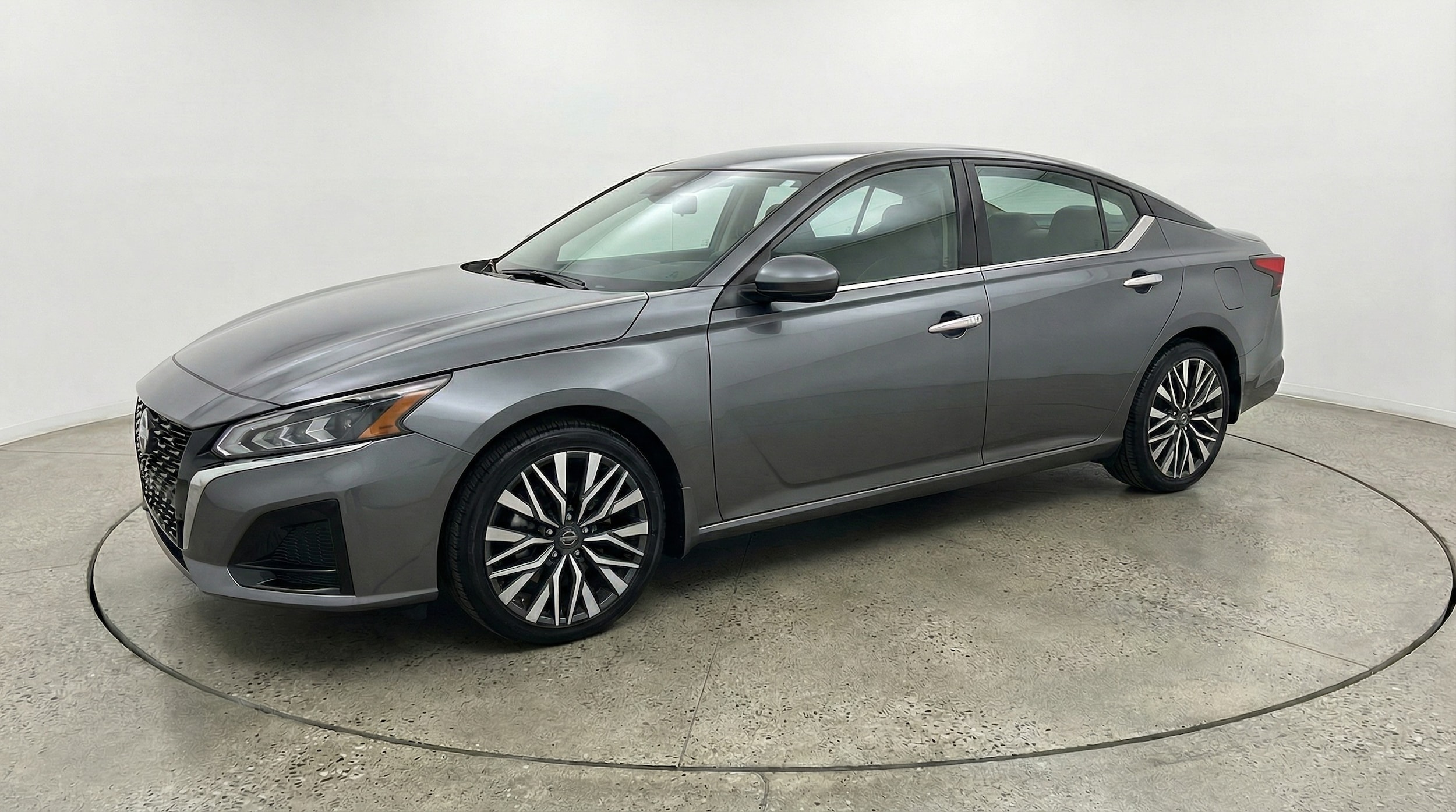 Thumbnail: 2025 Nissan Altima - 3