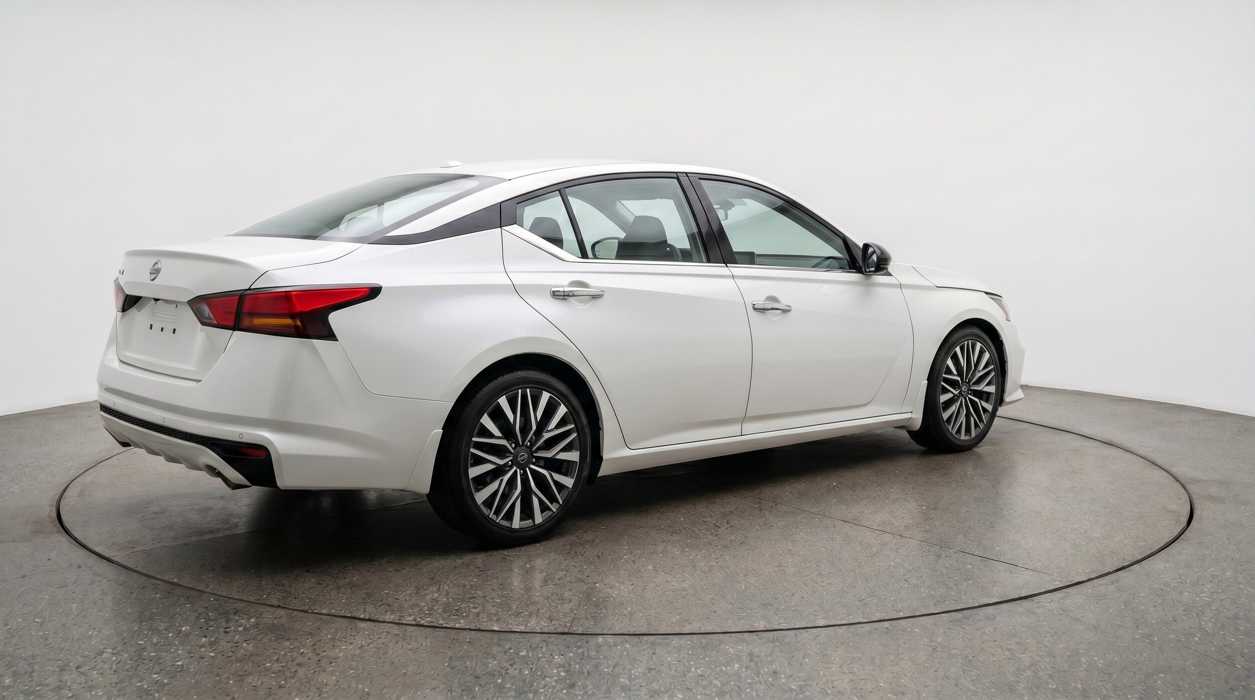Thumbnail: 2025 Nissan Altima - 9