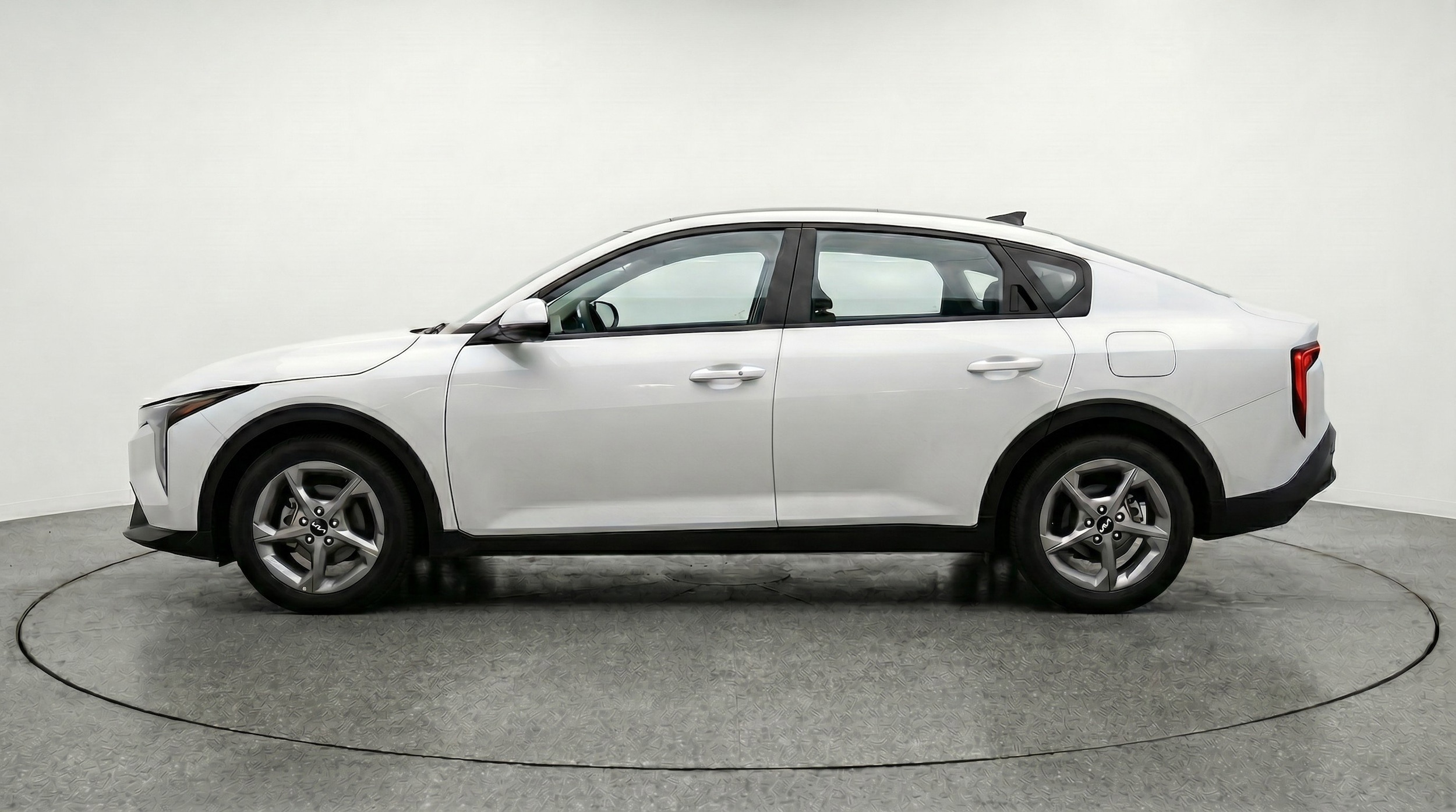 Thumbnail: 2025 Kia K4 - 5